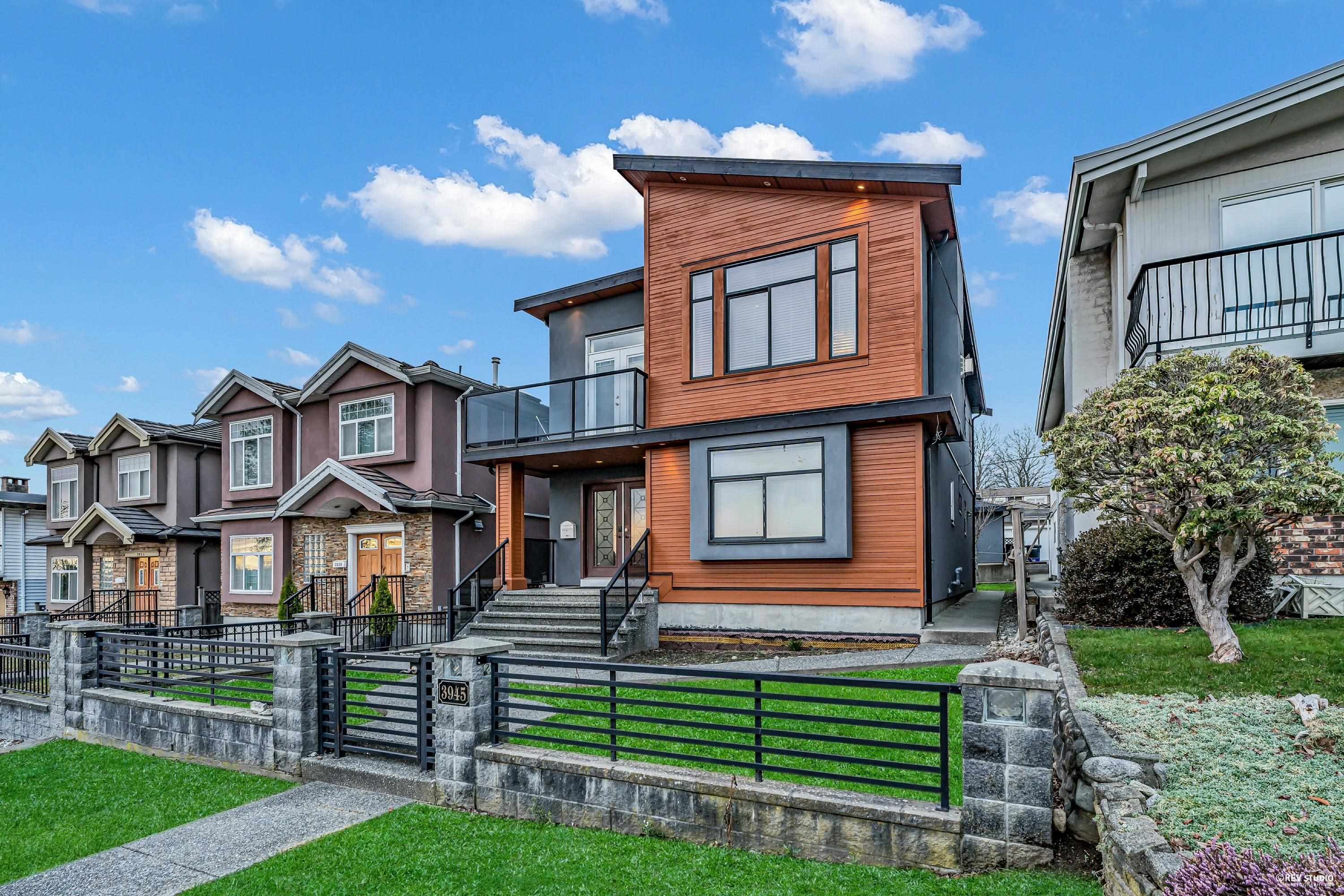3945 Parker Street, Burnaby, BC V5C 3B7