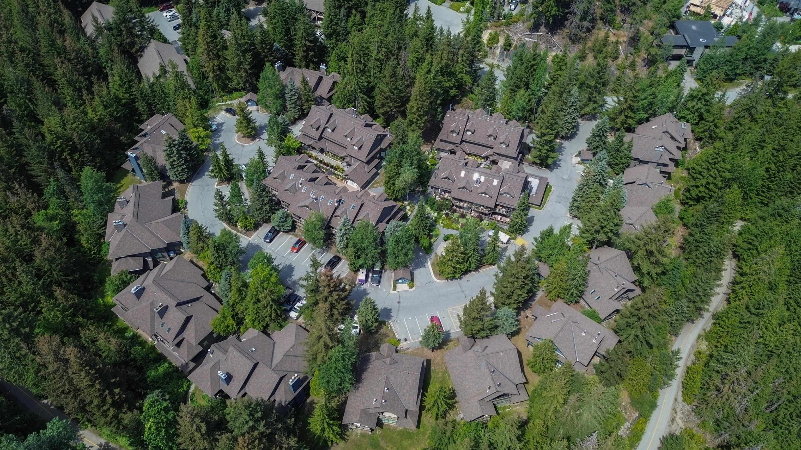3050 Hillcrest Drive #302, Whistler, BC V0N 1B3