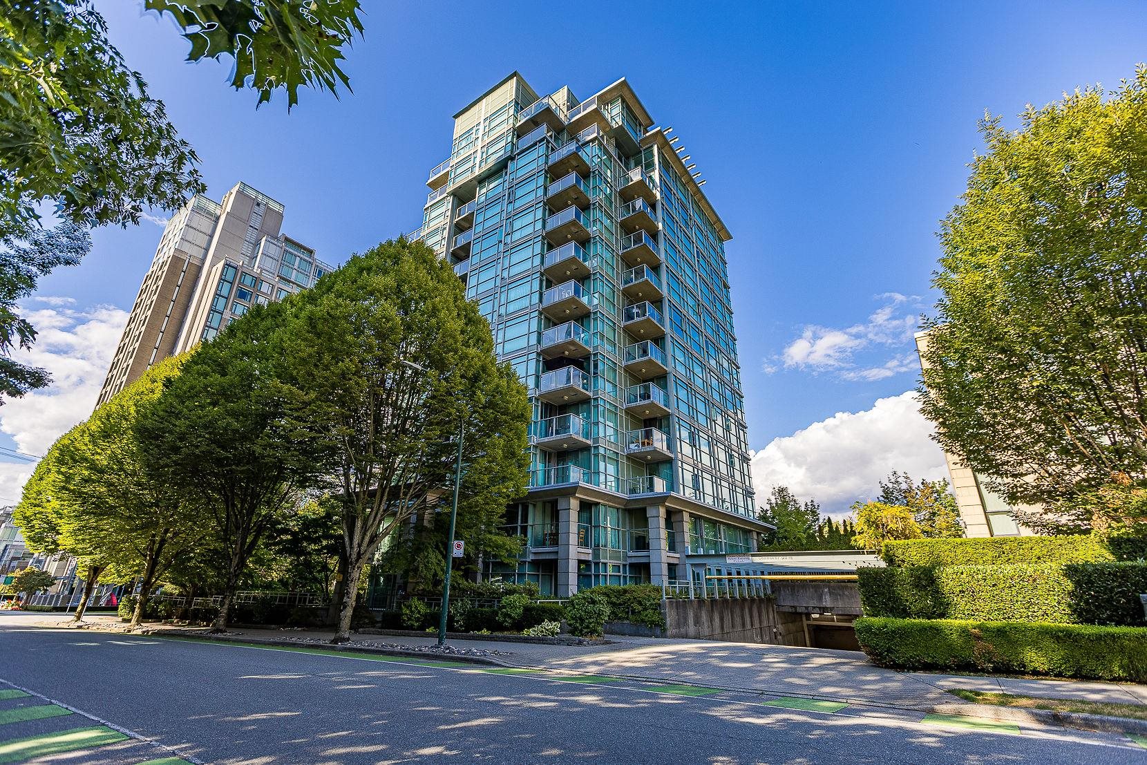 1889 Alberni Street #802, Vancouver, BC V6G 3G7