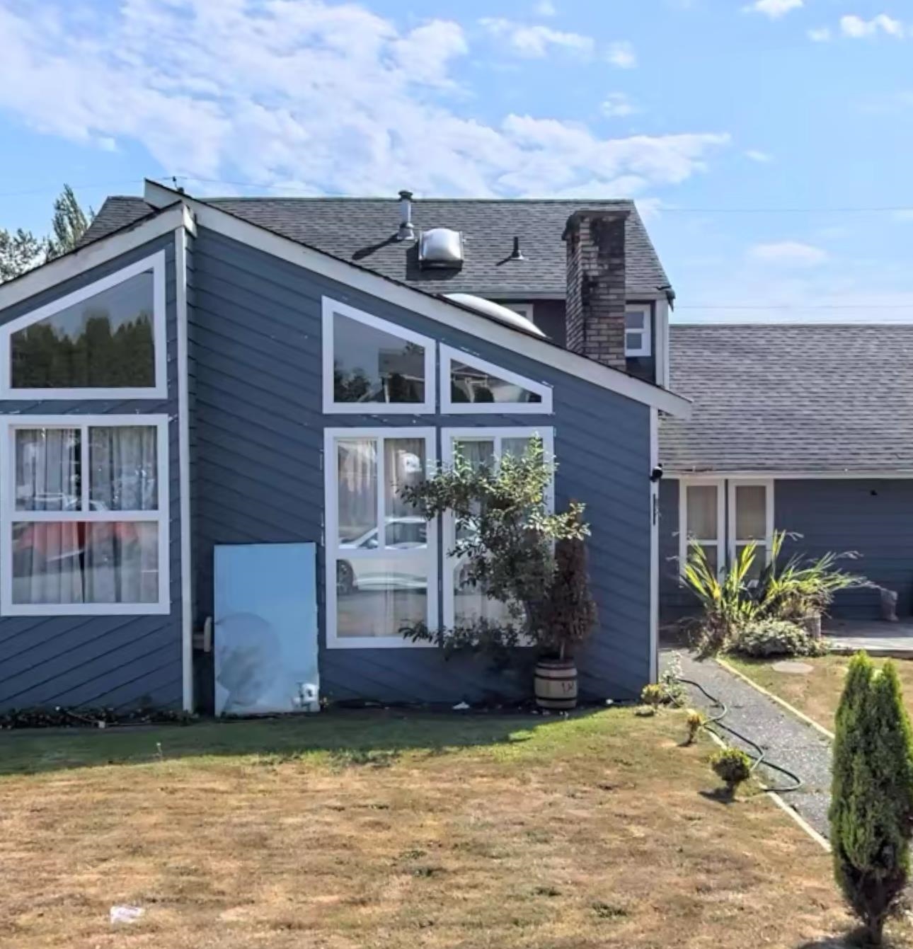96 Avenue, Surrey, BC V3R 1E9