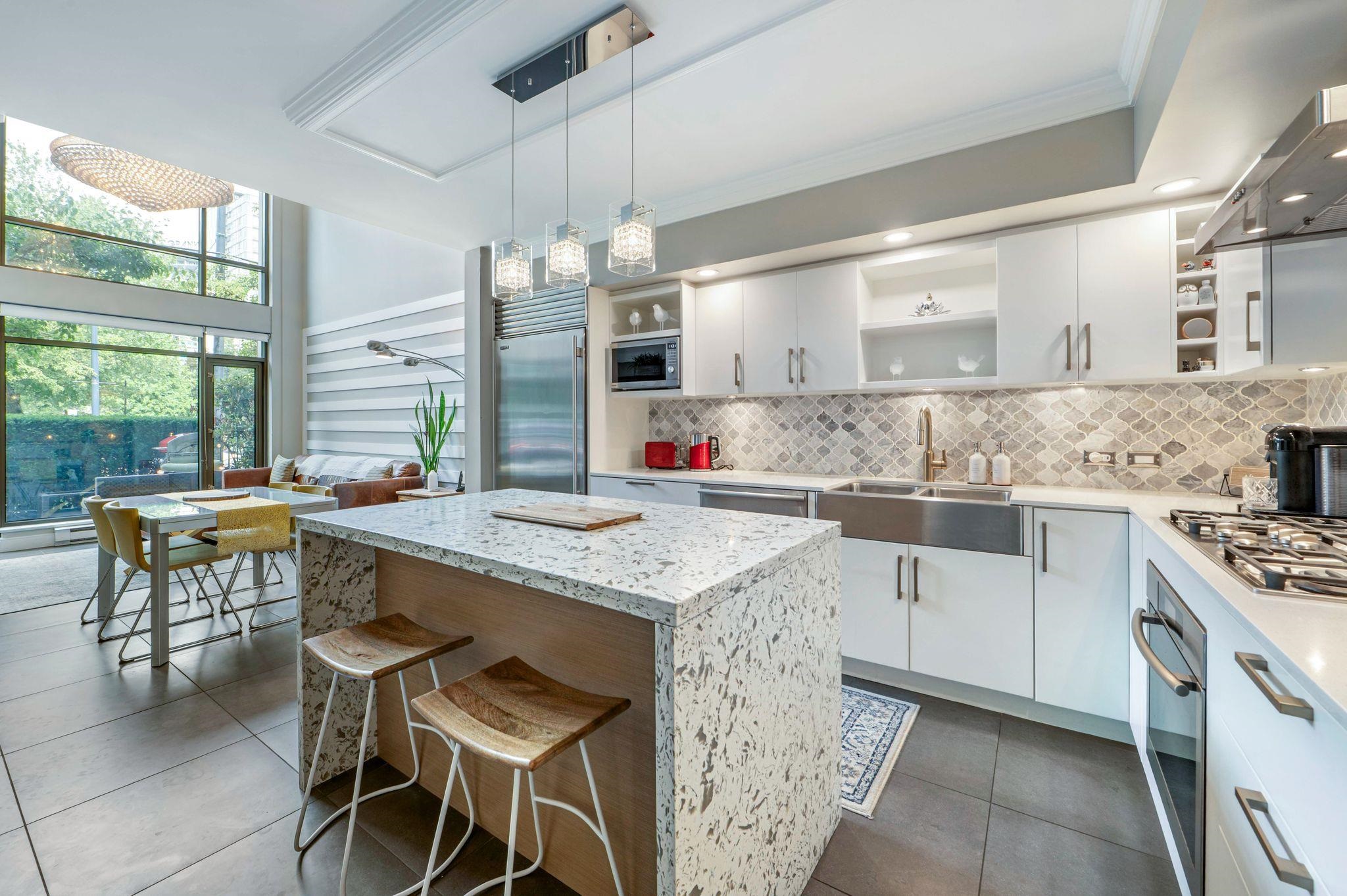 1168 Richards Street #101, Vancouver, BC V6B 3E6