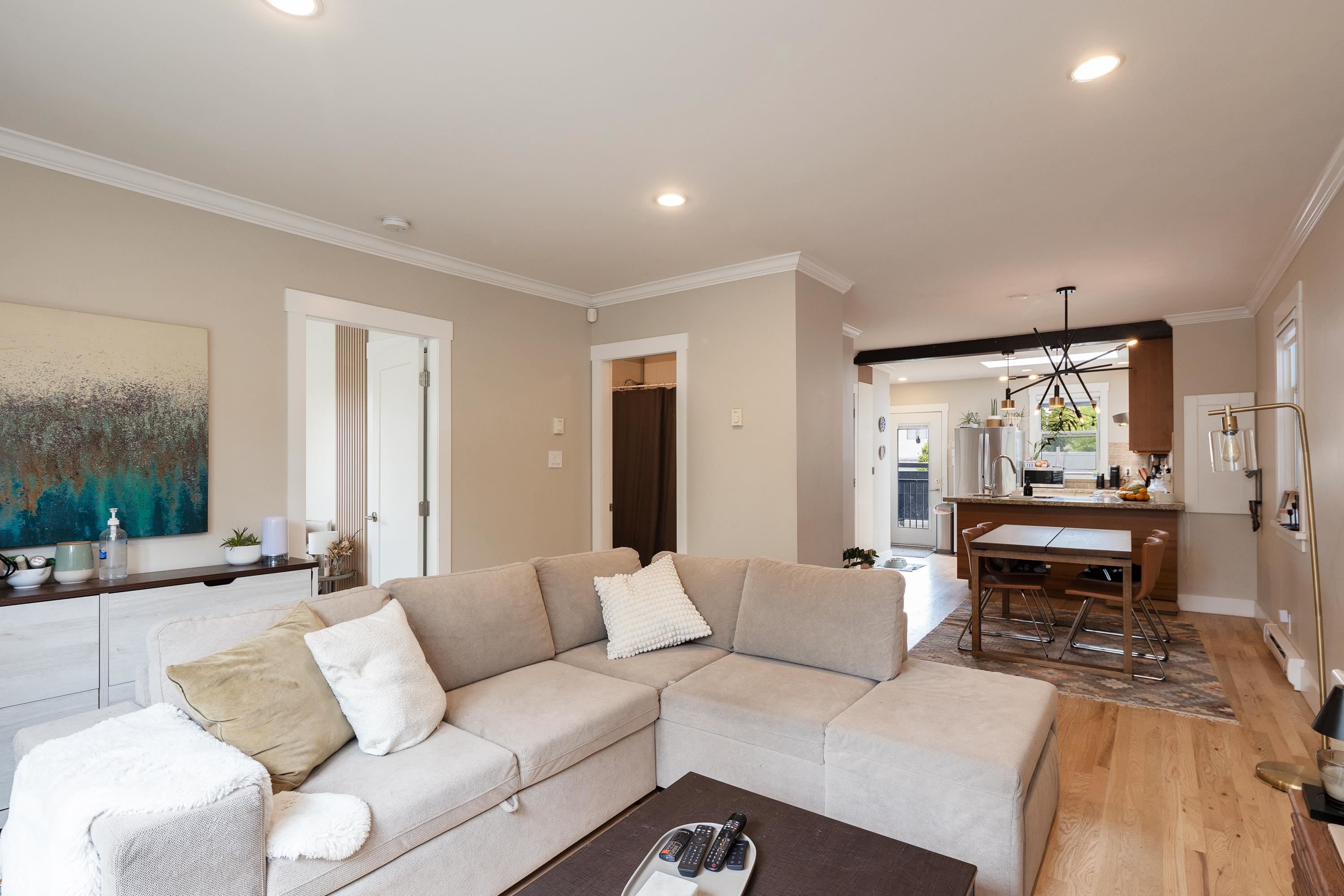 1617 East 36th Avenue, Vancouver, BC V5P 1C3