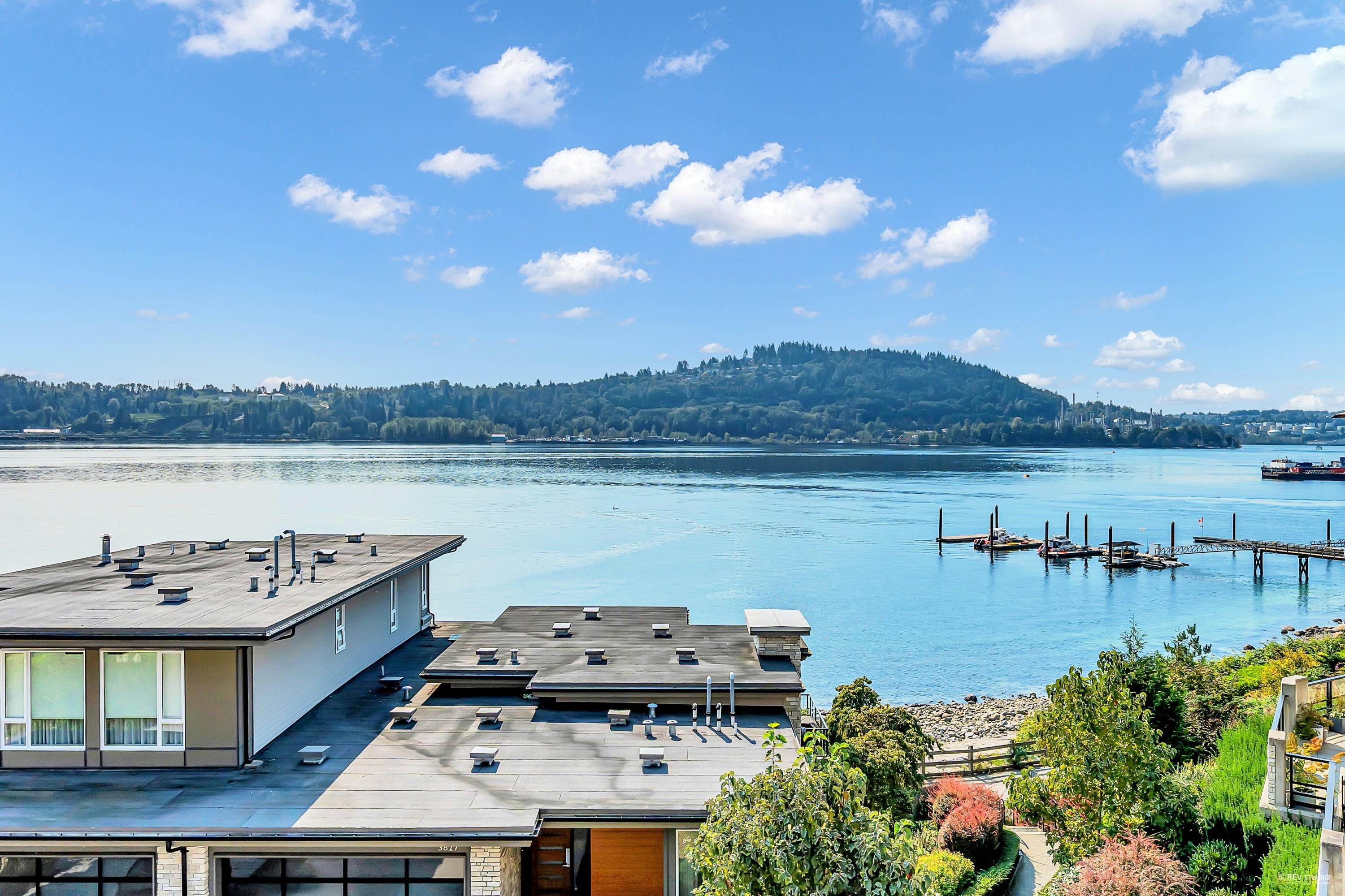 3825 Cates Landing Way #308, North Vancouver, BC V7G 0A6