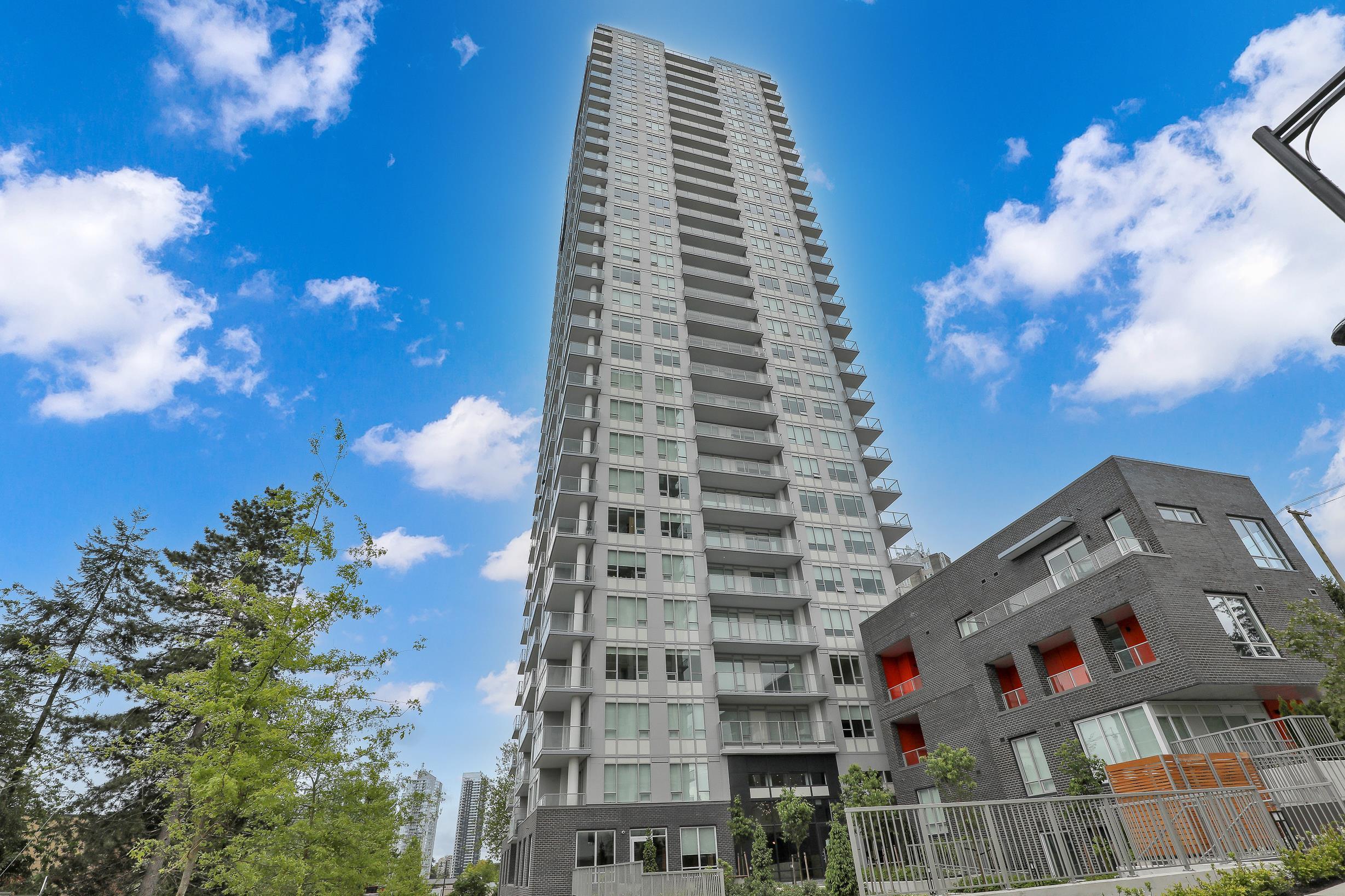 13387 Old Yale Rd #2505, Surrey, BC V3T 0V6
