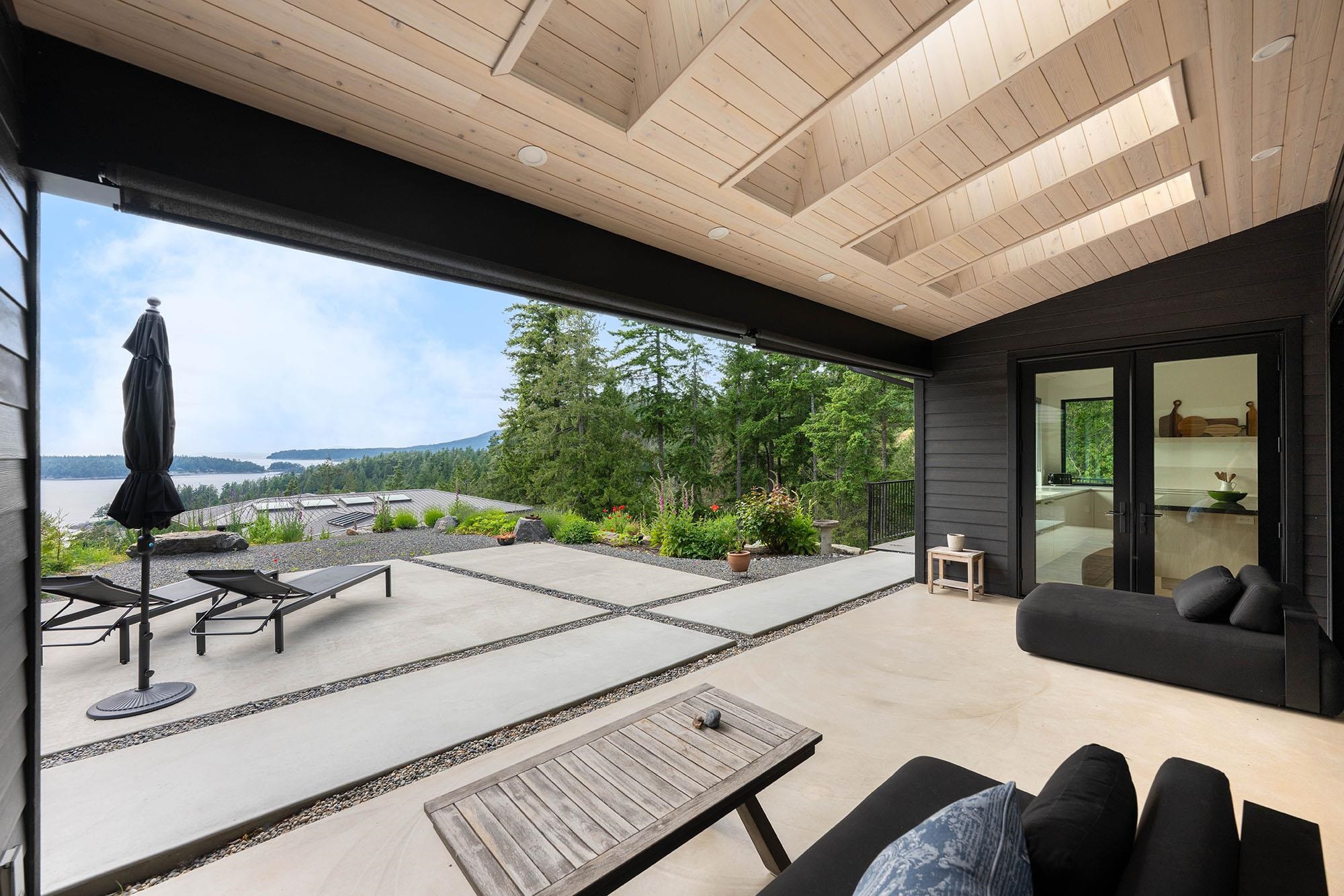1620 Evergreen Lane, Bowen Island, BC V0N 1G2