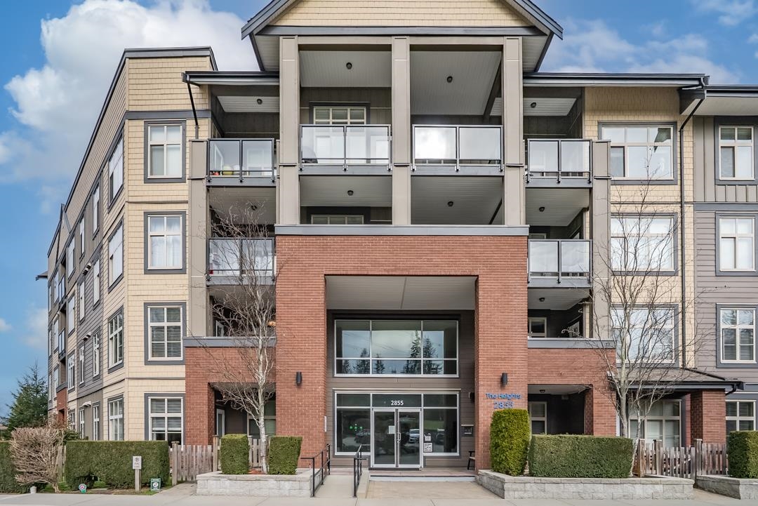 2855 156 Street #501, Surrey, BC V3Z 3Y3