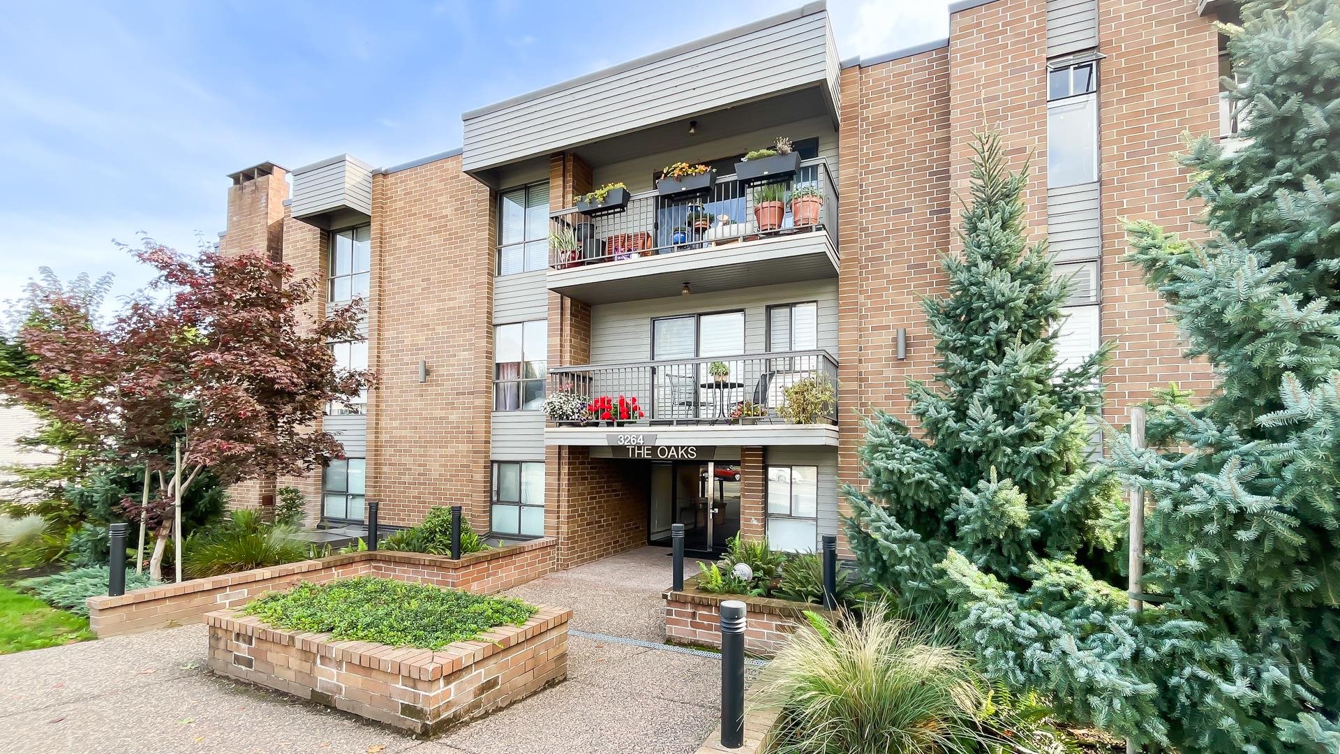 3264 Oak Street #205, Vancouver, BC V6H 2L3