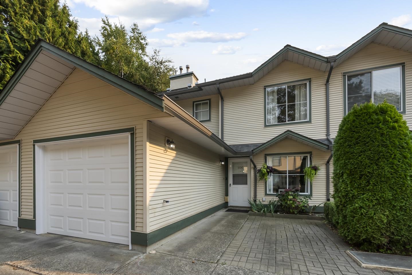 8655 King George Boulevard #106, Surrey, BC V3W 5C4