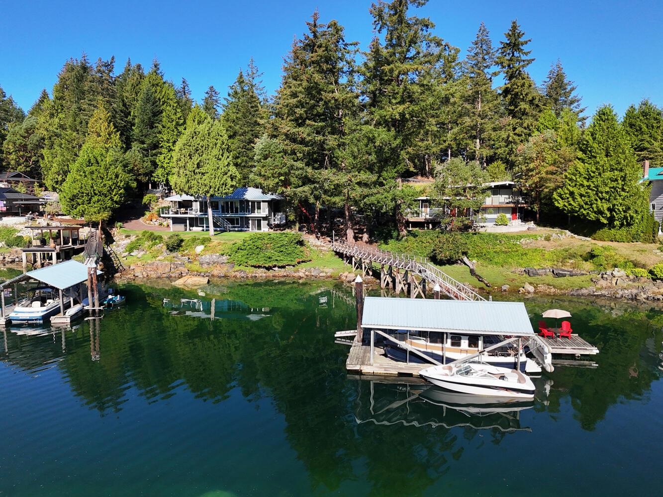12828 Gilden Rd, Madeira Park, BC V0N 2H1