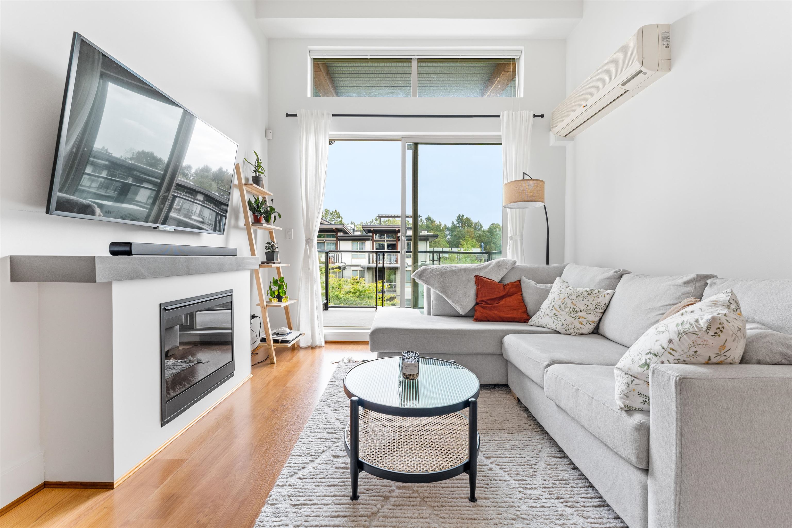 7428 Byrnepark Walk #505, Burnaby, BC V3N 0B4