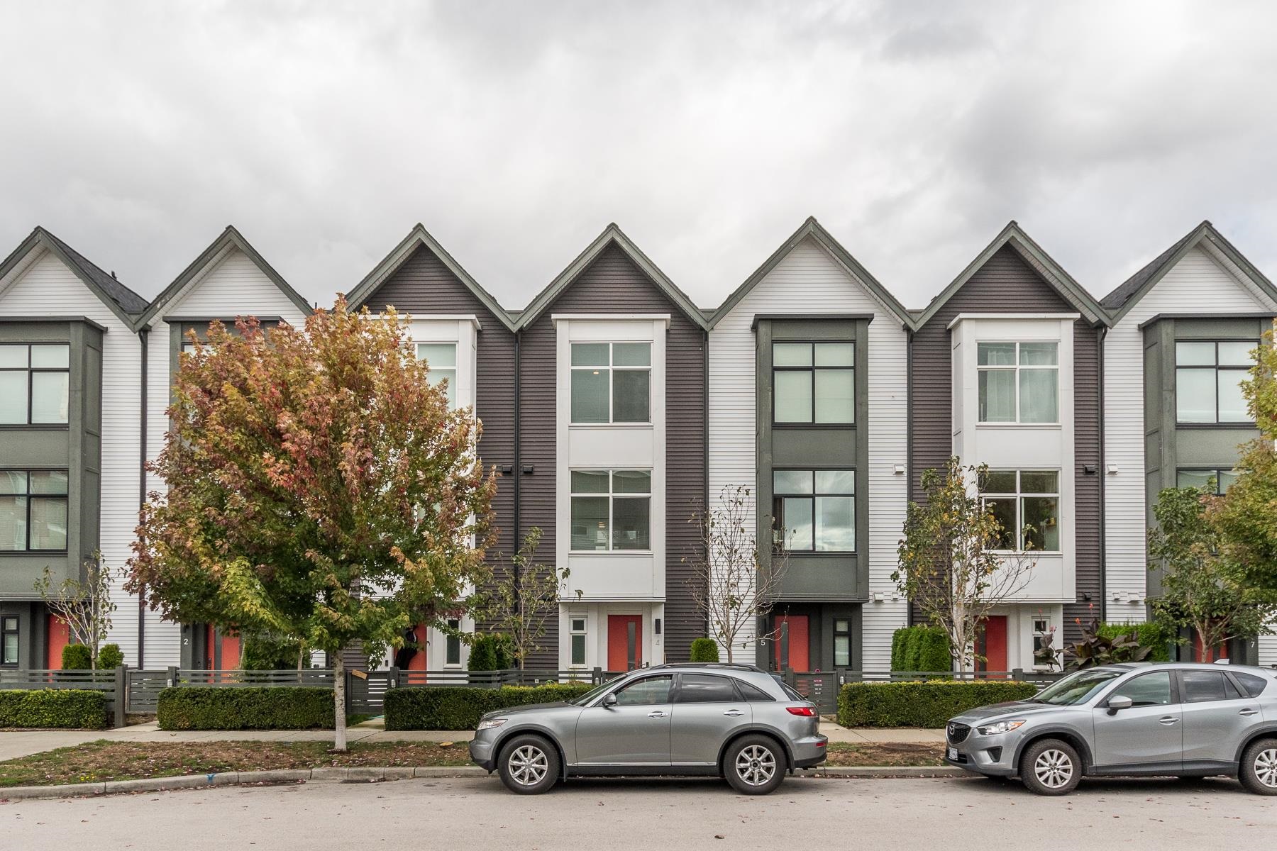 17555 57a Avenue #4, Surrey, BC V3S 7V2