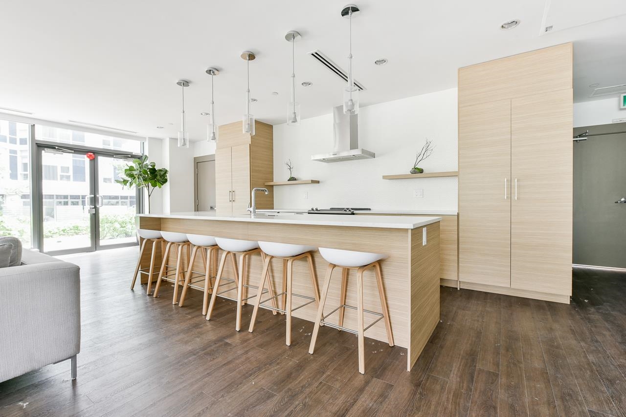 3557 East Sawmill Crescent #1011, Vancouver, BC V5S 0E2