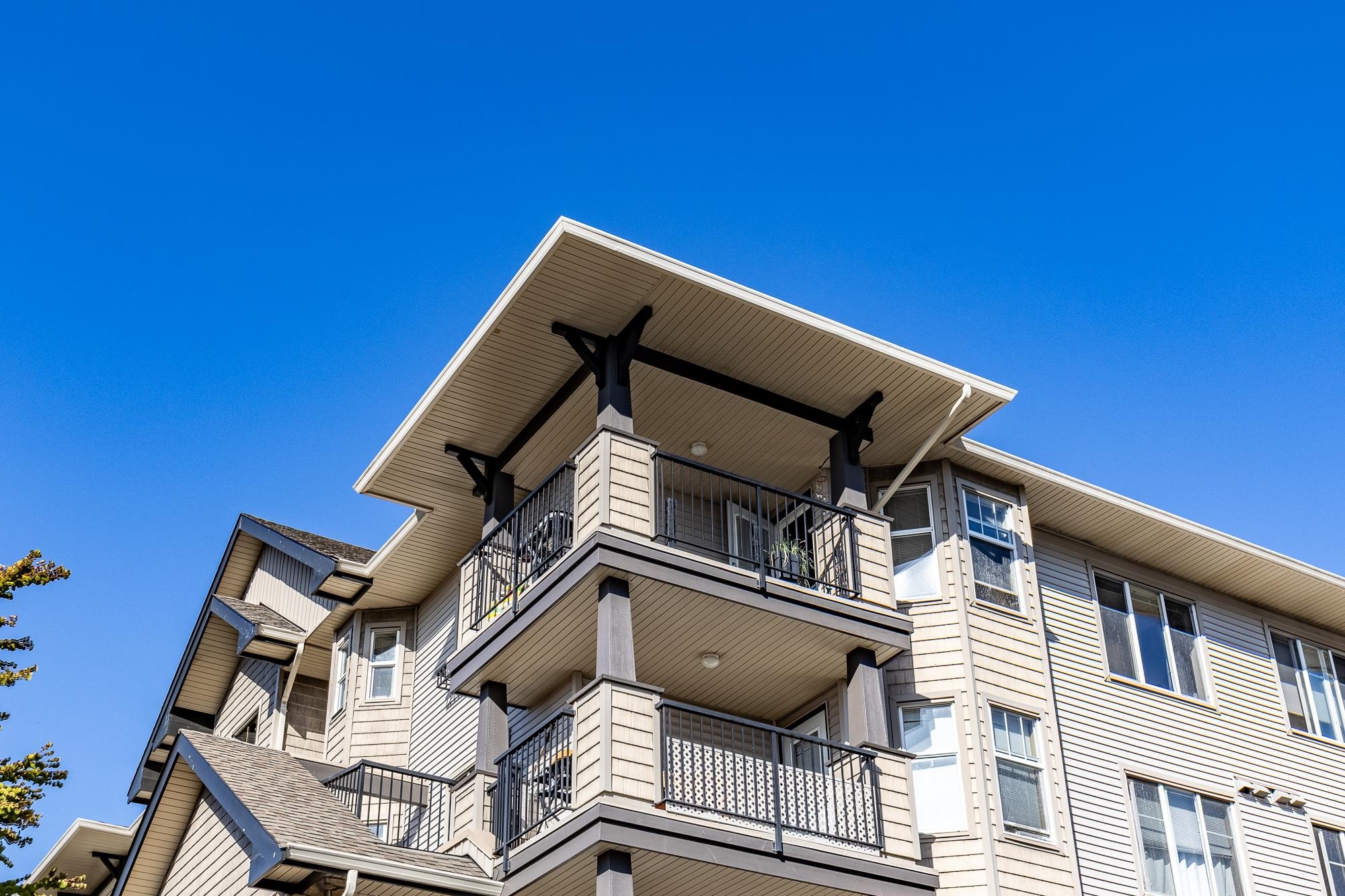 5438 198 Street #415, Langley, BC V3A 1G2