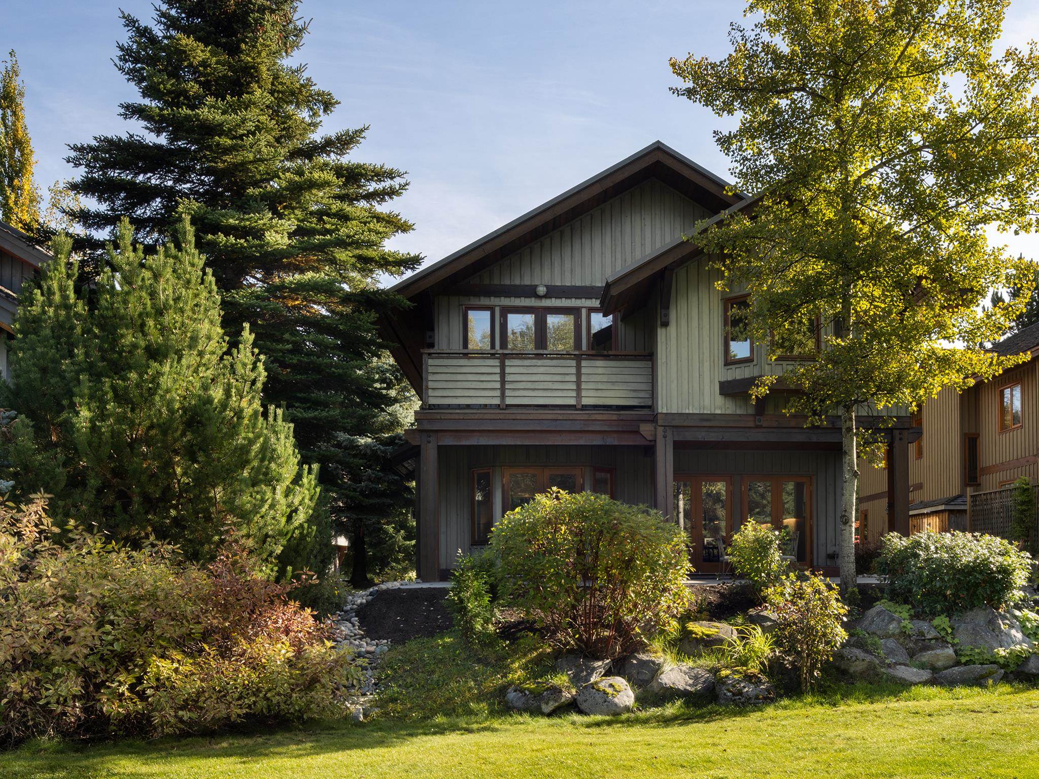 8107 Muirfield Crescent, Whistler, BC V8E 1J7