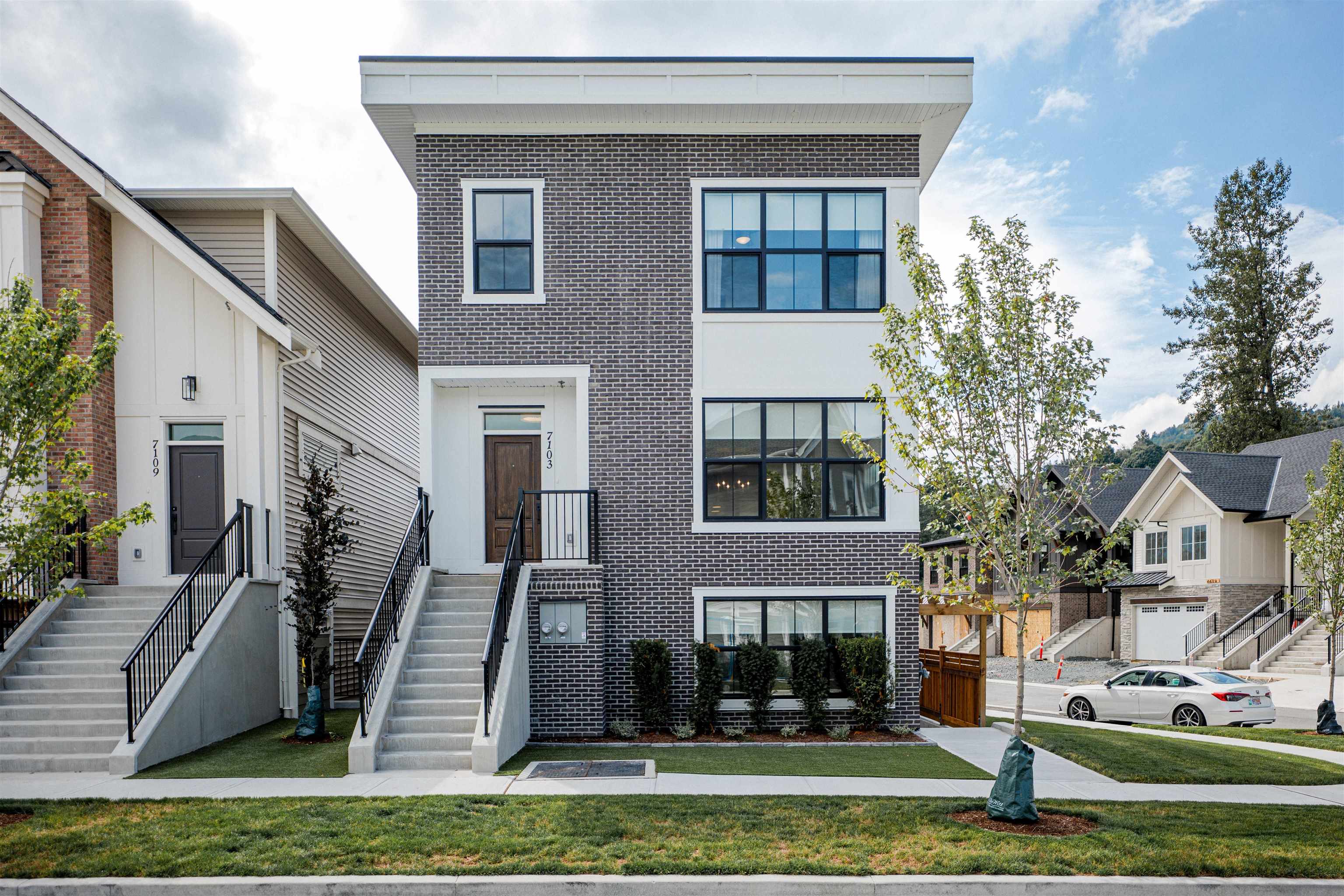 7103 Copperwood Street, Chilliwack, BC V2R 6M8