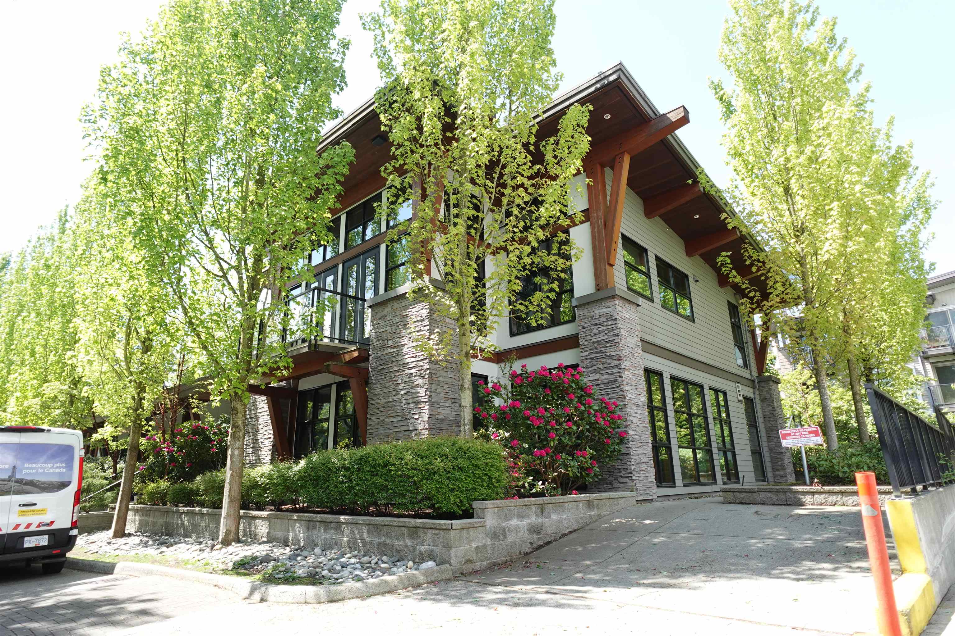 6628 120 Street #210, Surrey, BC V3Z 1T7