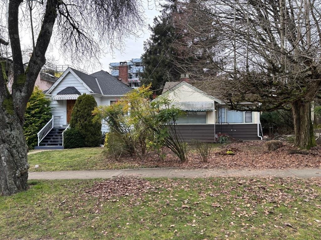 970 West 64th Avenue, Vancouver, BC V6P 2M1