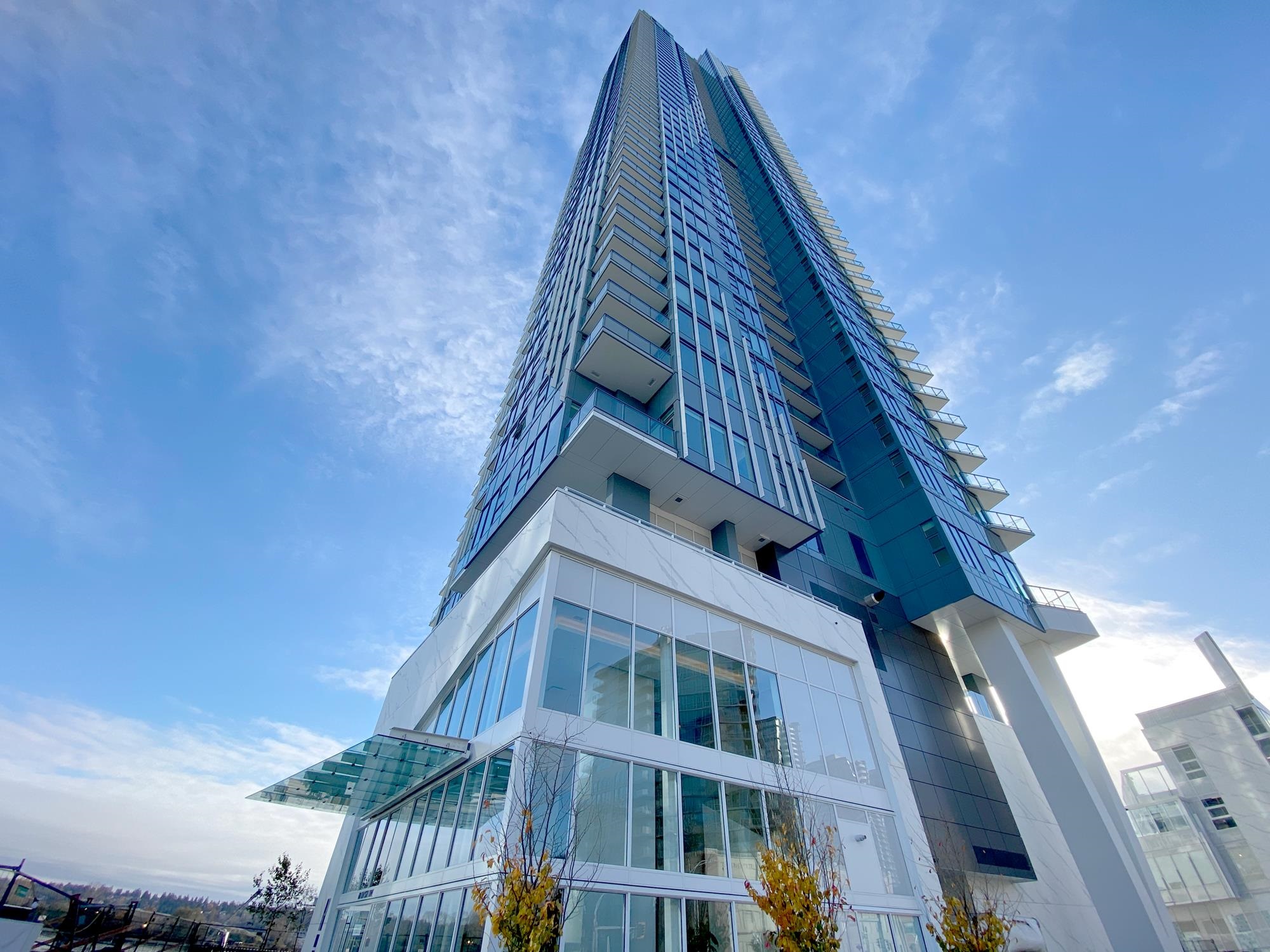 680 Quayside Dr #3207, New Westminster, BC V3M 0P2