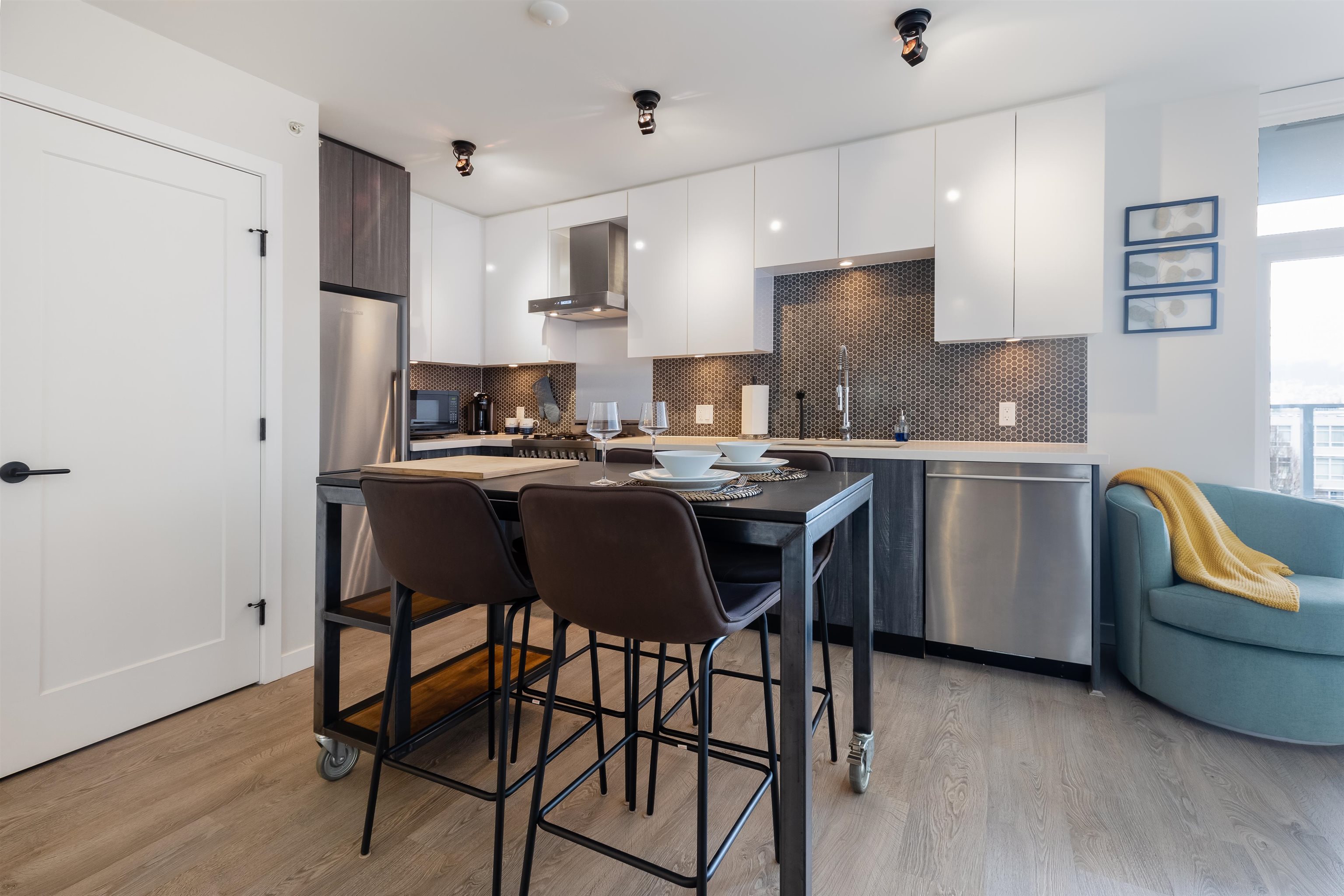 311 East 6th Avenue #521, Vancouver, BC V5T 1J9
