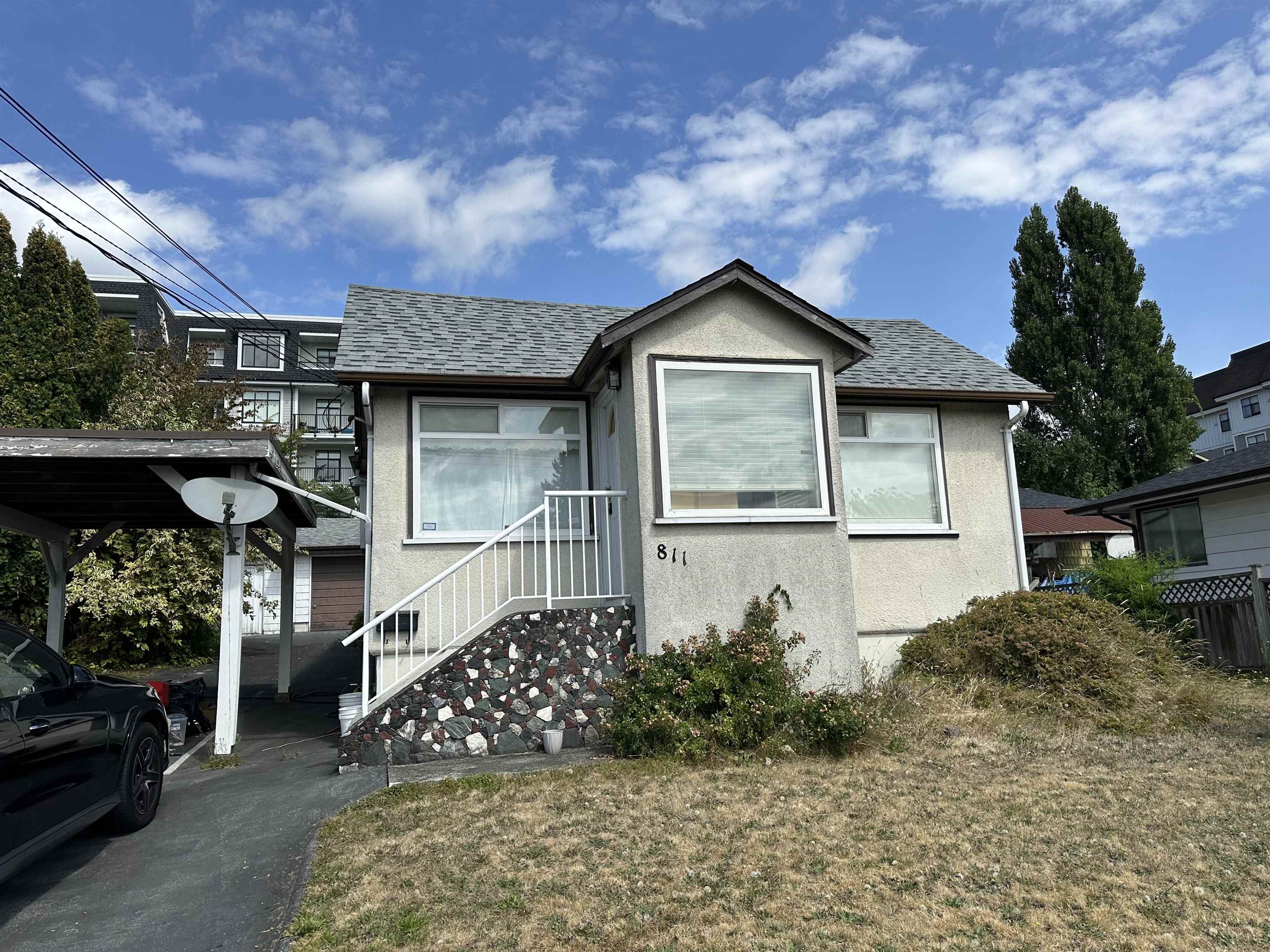 811 Roderick Avenue, Coquitlam, BC V3K 1P7