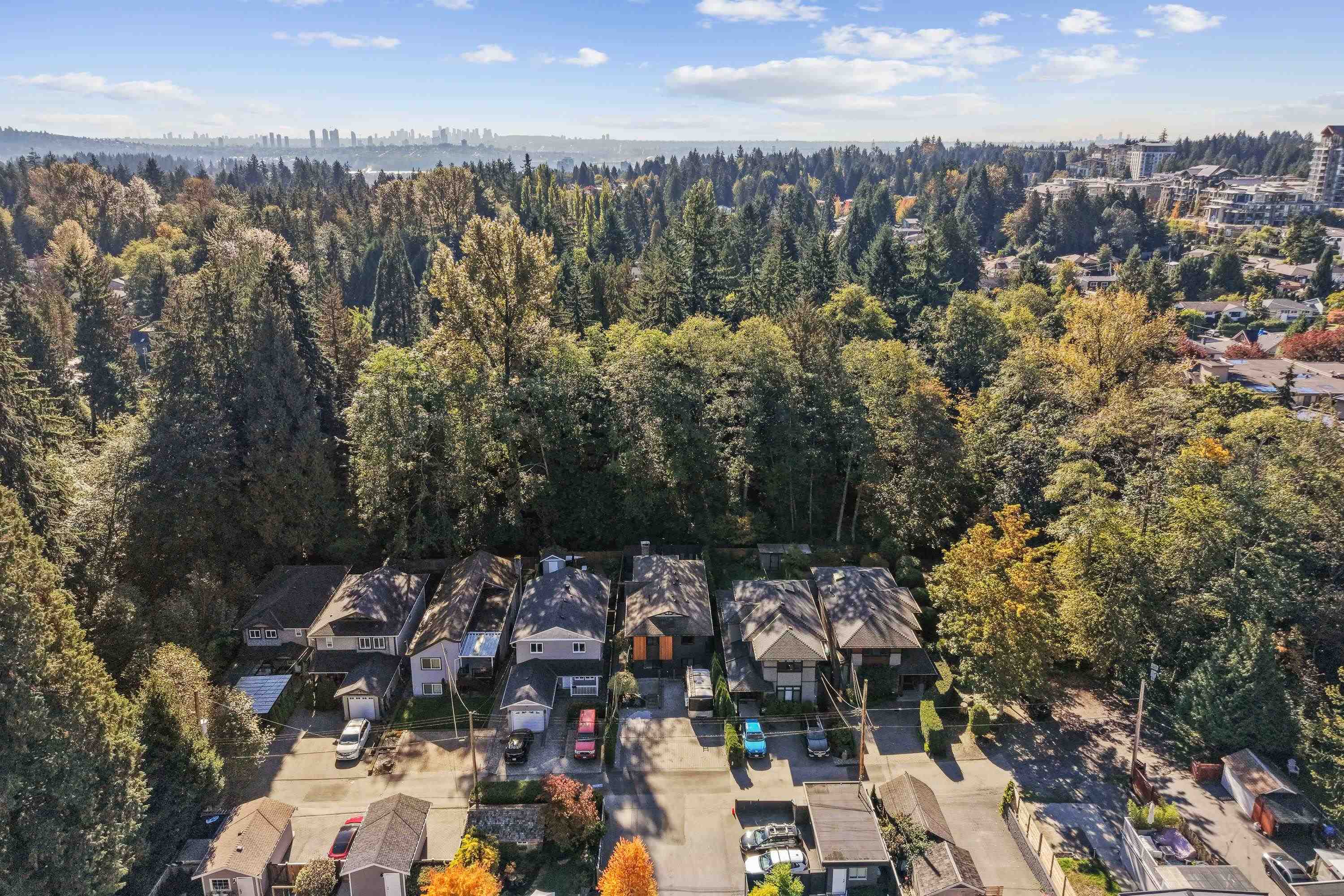 1430 Draycott Road, North Vancouver, BC V7J 1W2