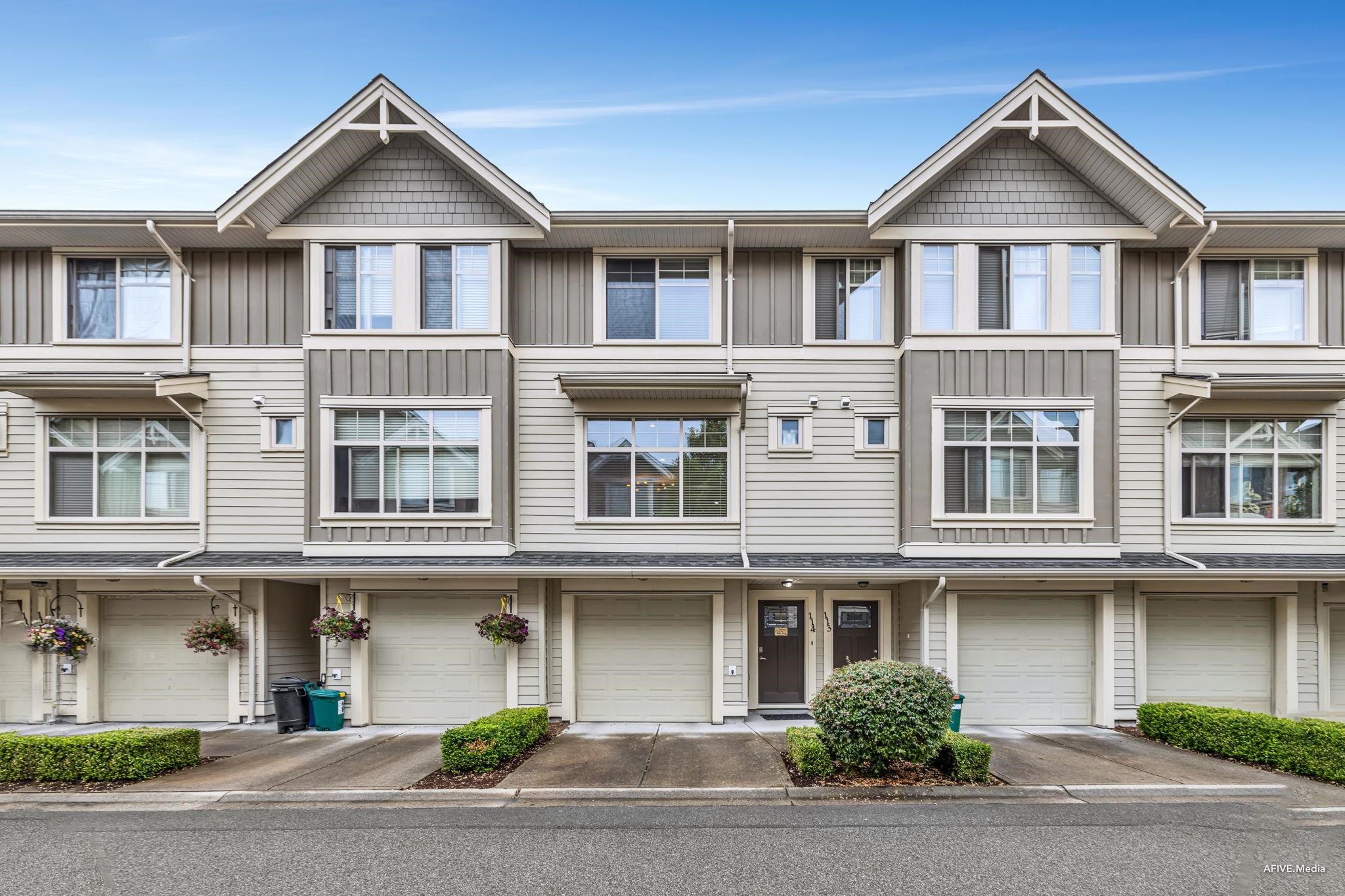 19525 73 Avenue #114, Surrey, BC V4N 6L7