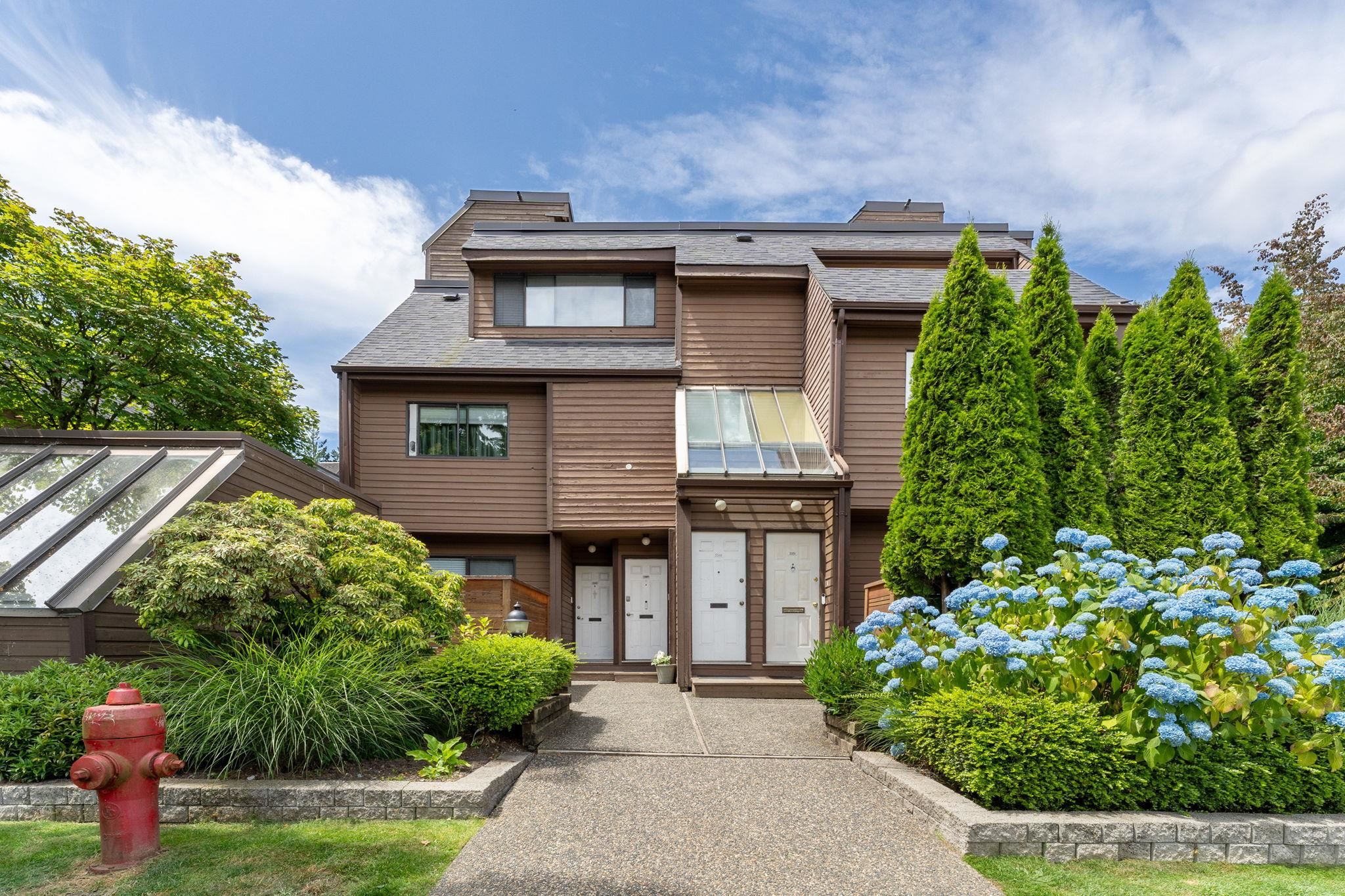 3349 Mountain Highway, North Vancouver, BC V7K 2H4