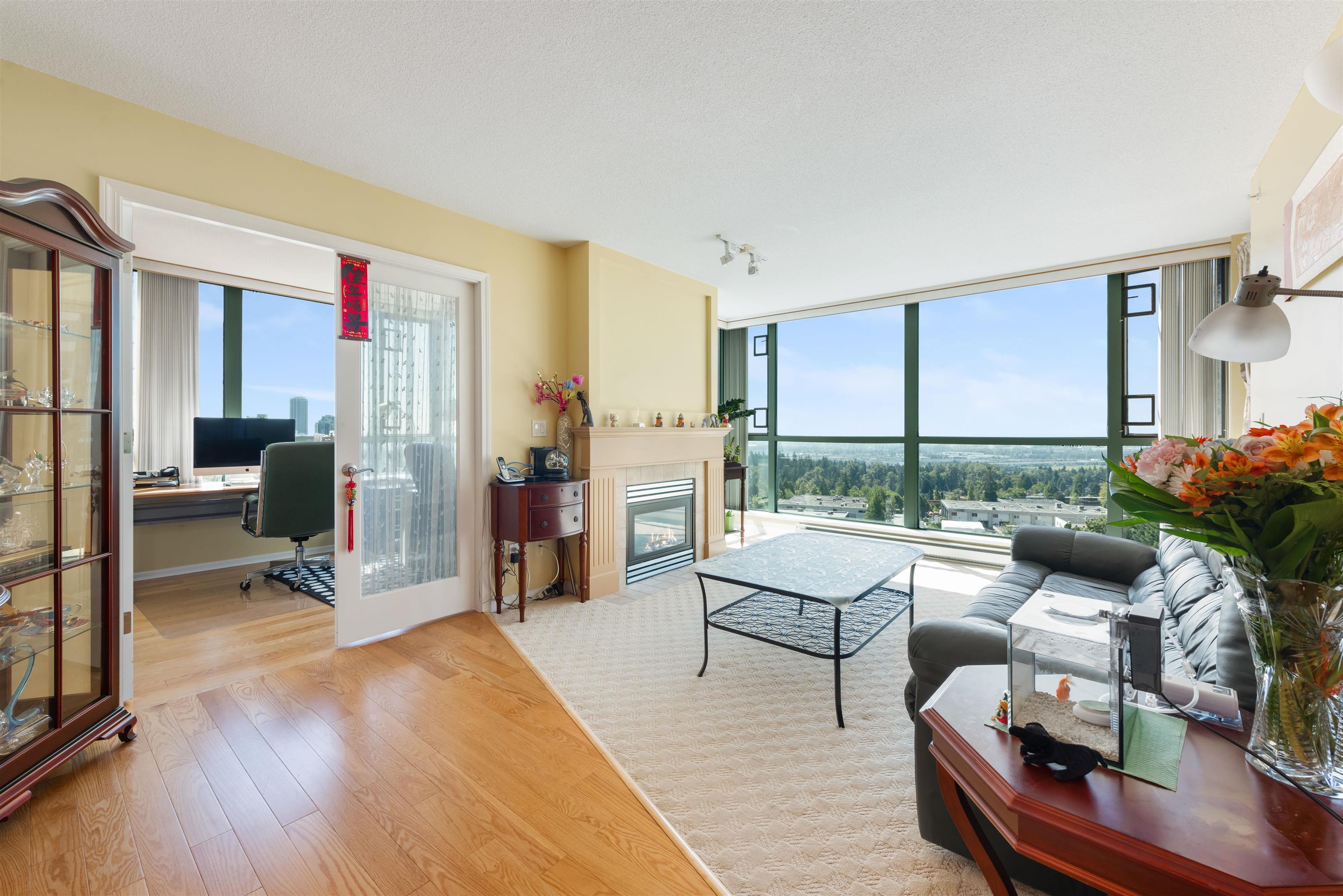 6611 Southoaks Crescent #1203, Burnaby, BC V5E 4L5