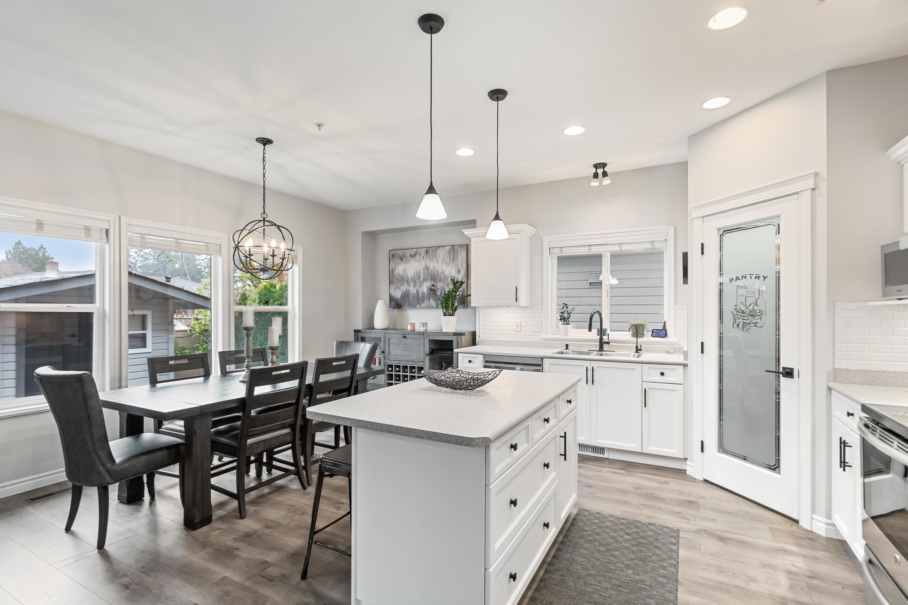 21868 Lougheed Highway #118, Maple Ridge, BC V2X 2S4