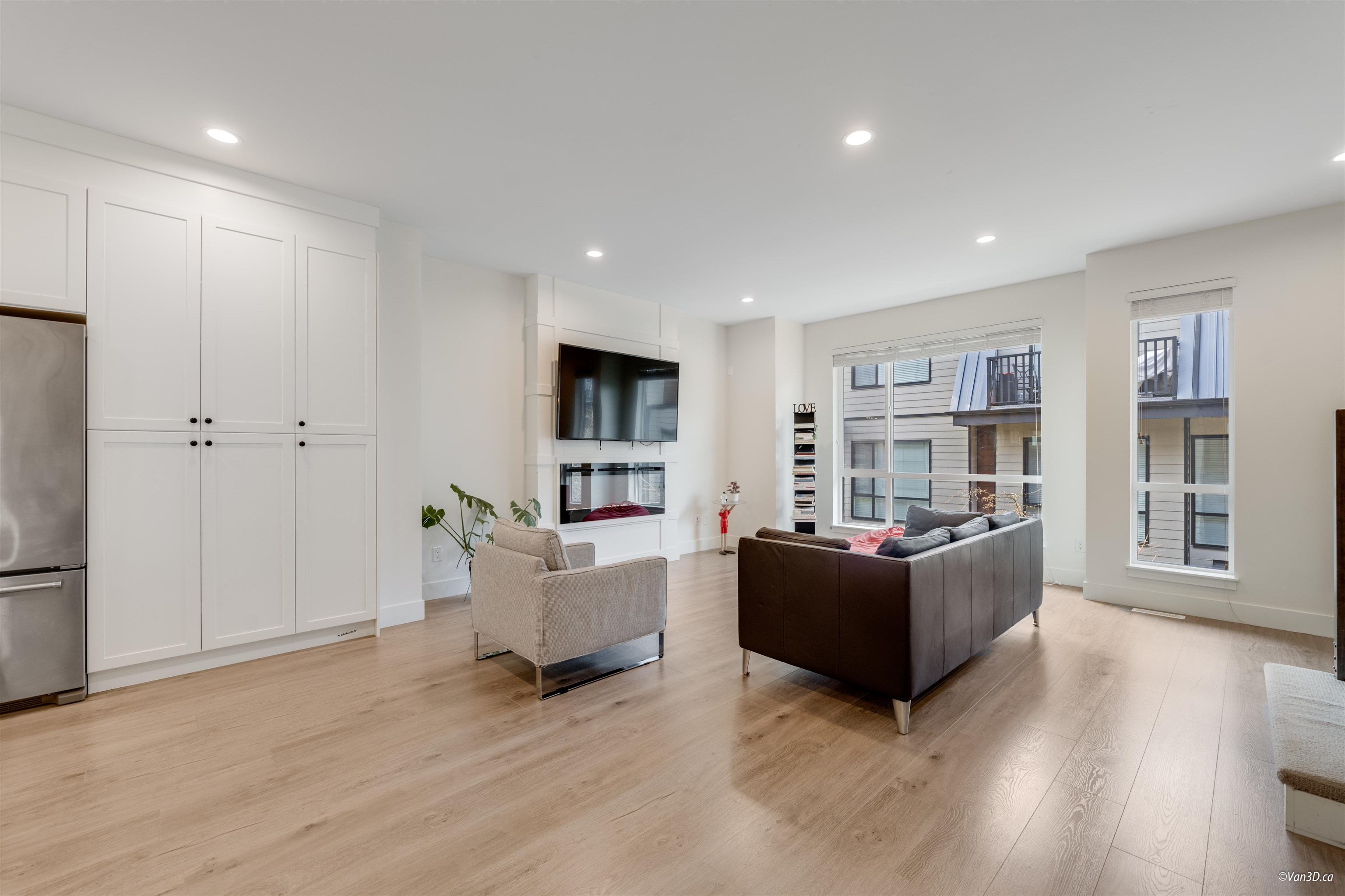 15688 28 Avenue #34, Surrey, BC V3Z 0N1