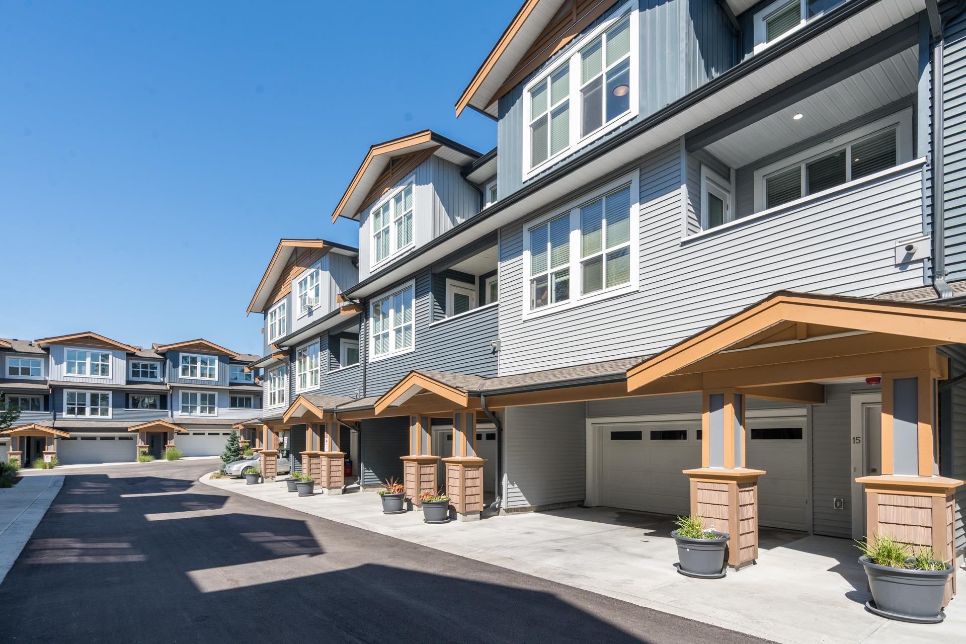 24086 104 Avenue #16, Maple Ridge, BC V2W 1J2