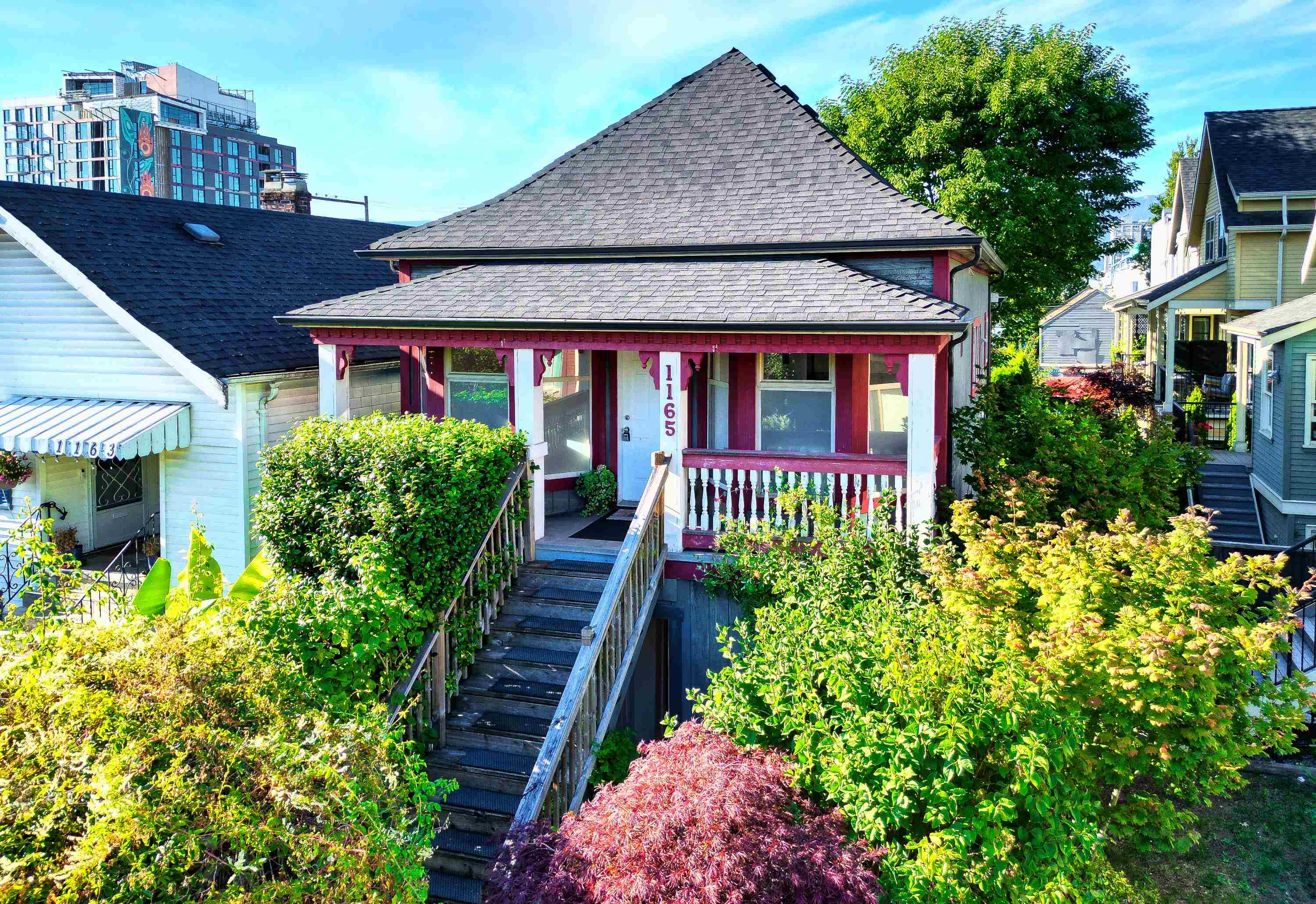 1165 East Pender Street, Vancouver, BC V6A 1W6