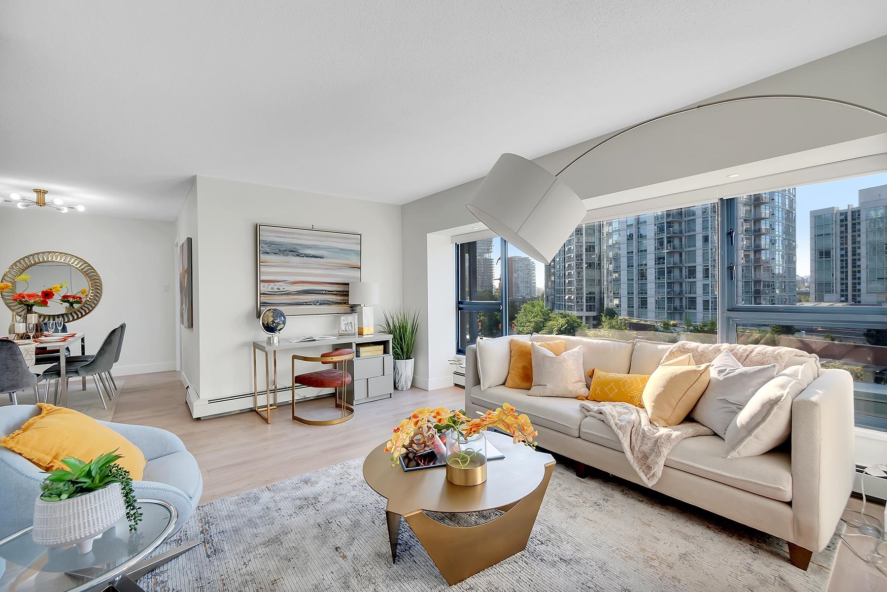 1177 Pacific Boulevard #602, Vancouver, BC V6Z 2R8