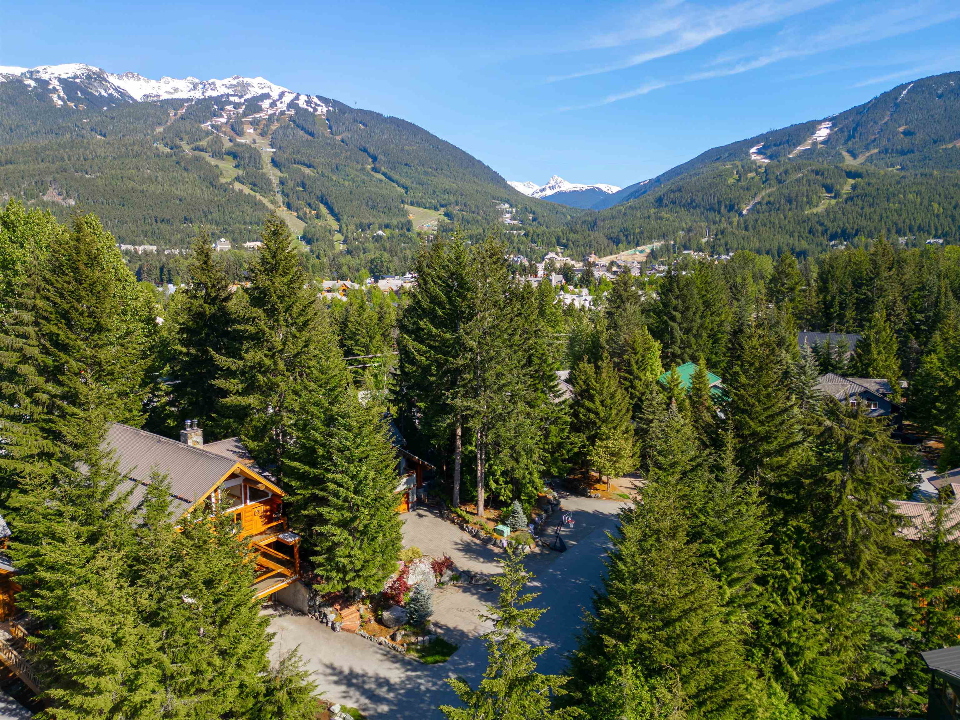 6252 Bishop Way, Whistler, BC V8E 0C6