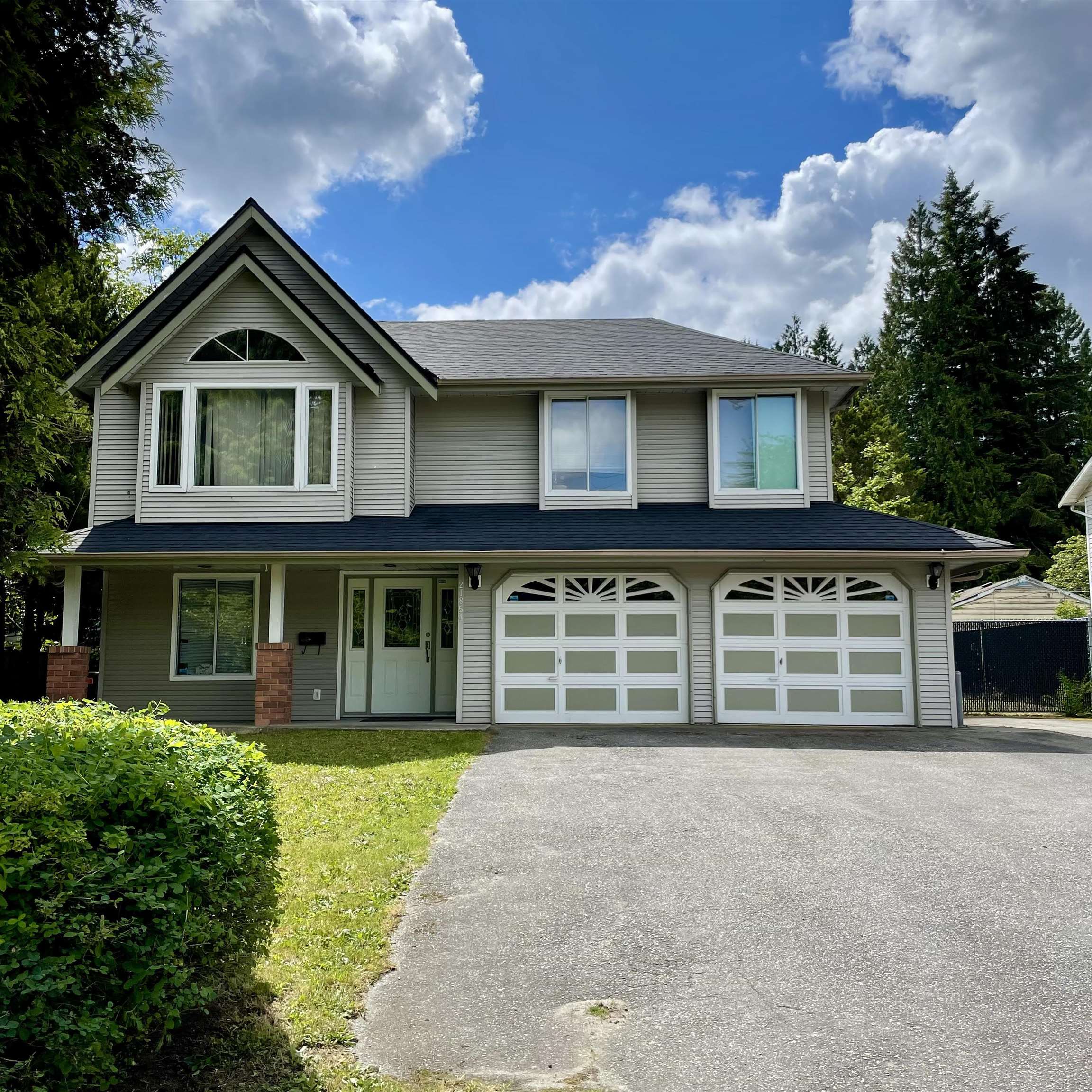 21854 Lougheed Highway, Maple Ridge, BC V2X 2S3