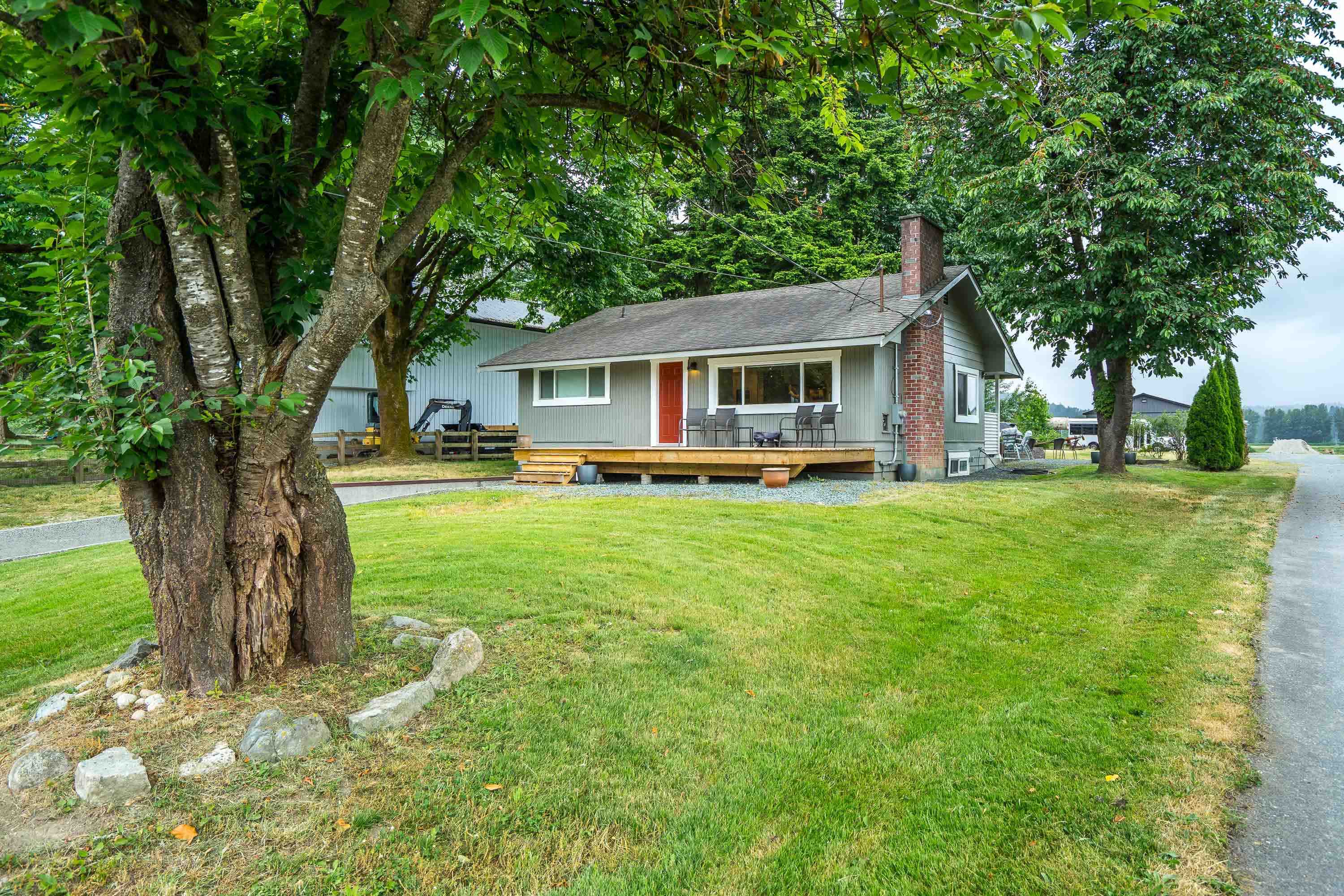 27607 Gray Avenue, Abbotsford, BC V4X 2G8