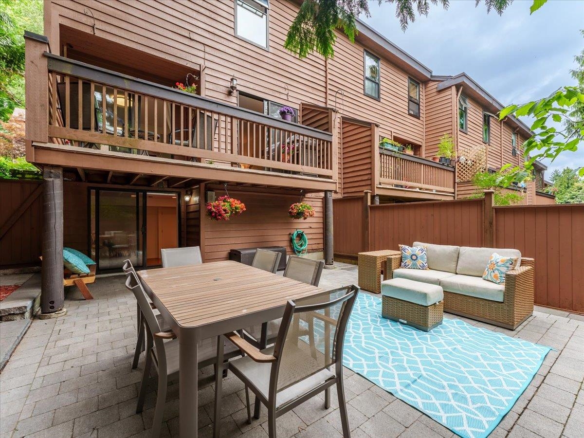 402 Cardiff Way, Port Moody, BC V3H 3T1