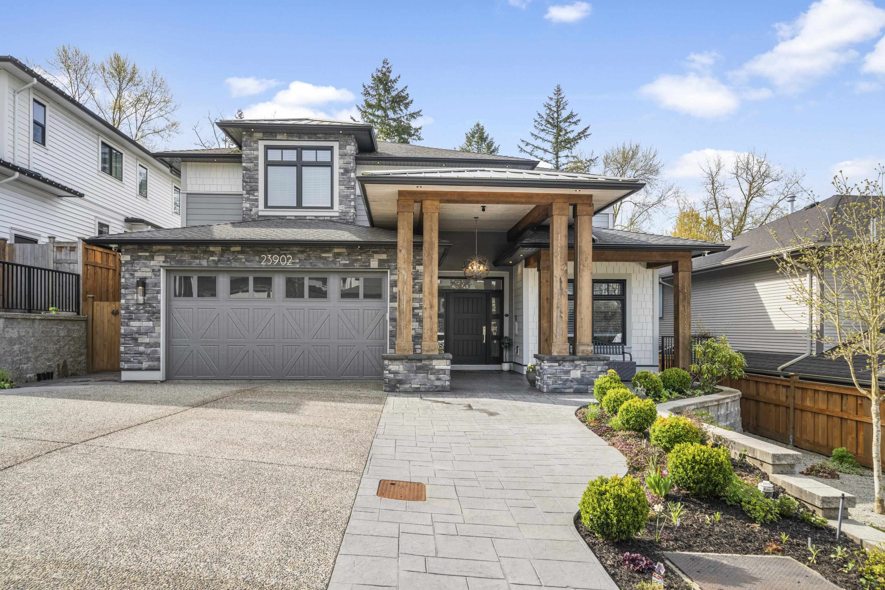 117b Avenue, Maple Ridge, BC V4R 2V6