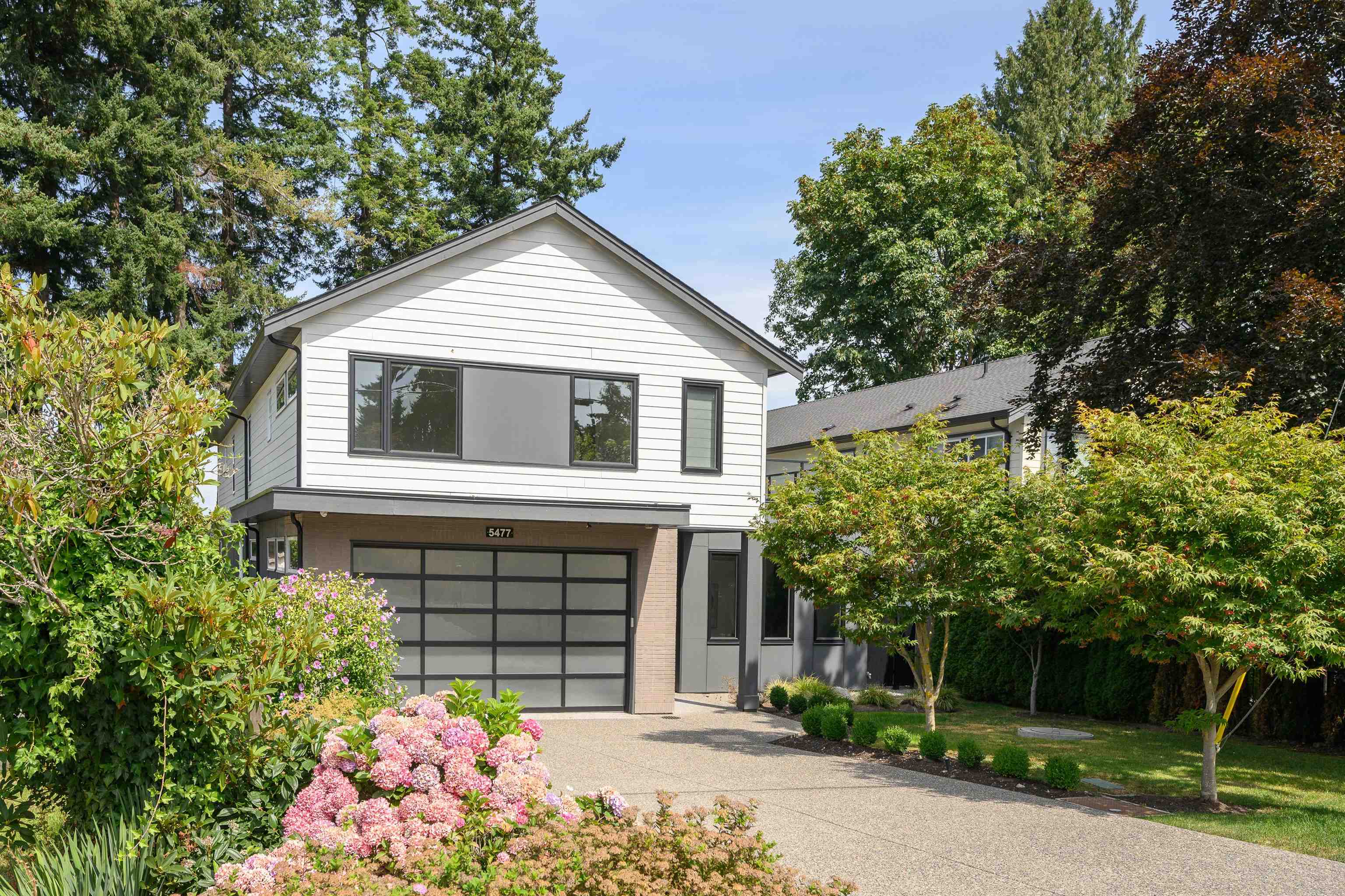 15b Avenue, Delta, BC V4M 2G8