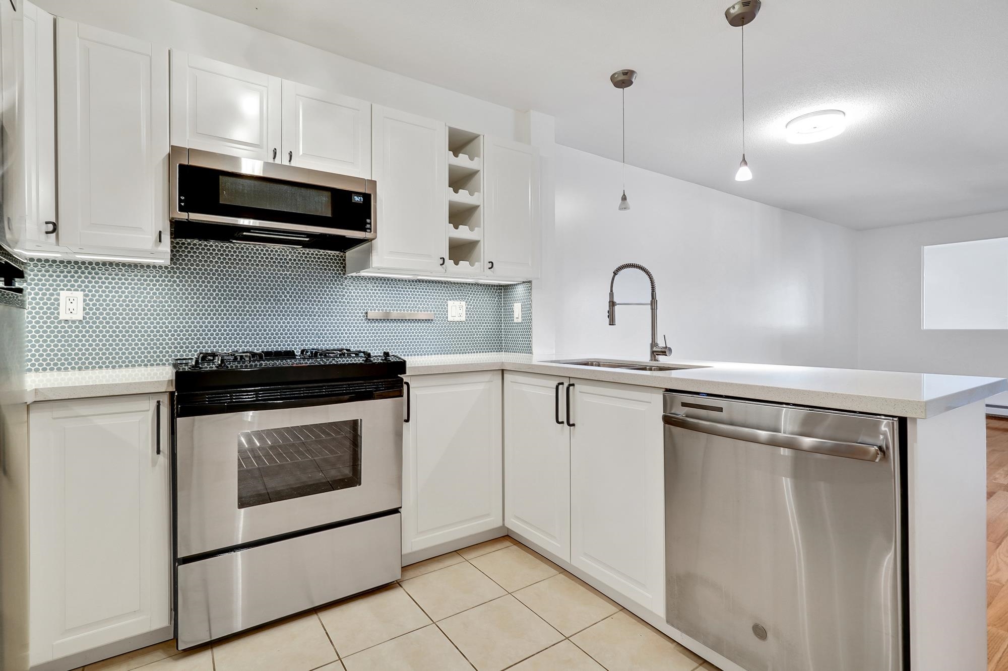 2741 East Hastings Street #302, Vancouver, BC V5K 1Z8