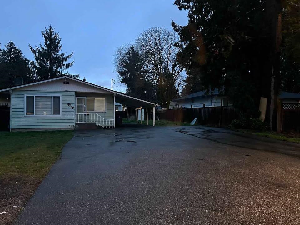 134 A Street, Surrey, BC V3W 4V4