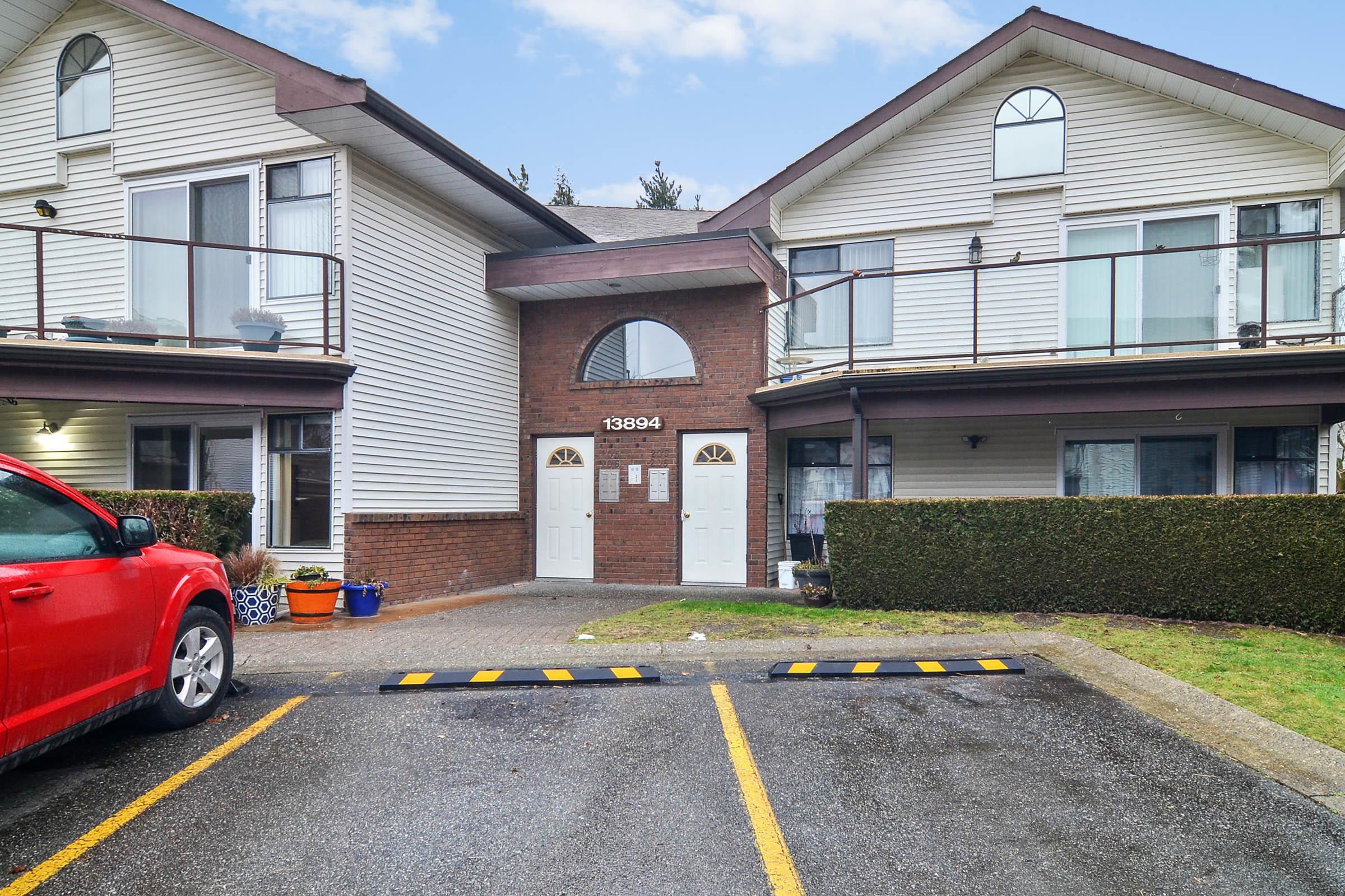 13894 102 Avenue #105, Surrey, BC V3T 1P1