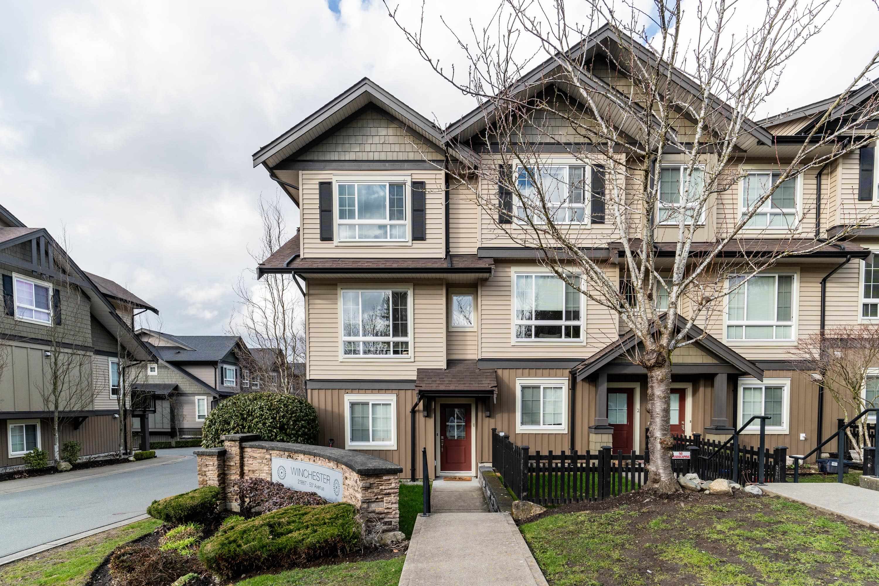 21867 50 Avenue #1, Langley, BC V3A 3T2