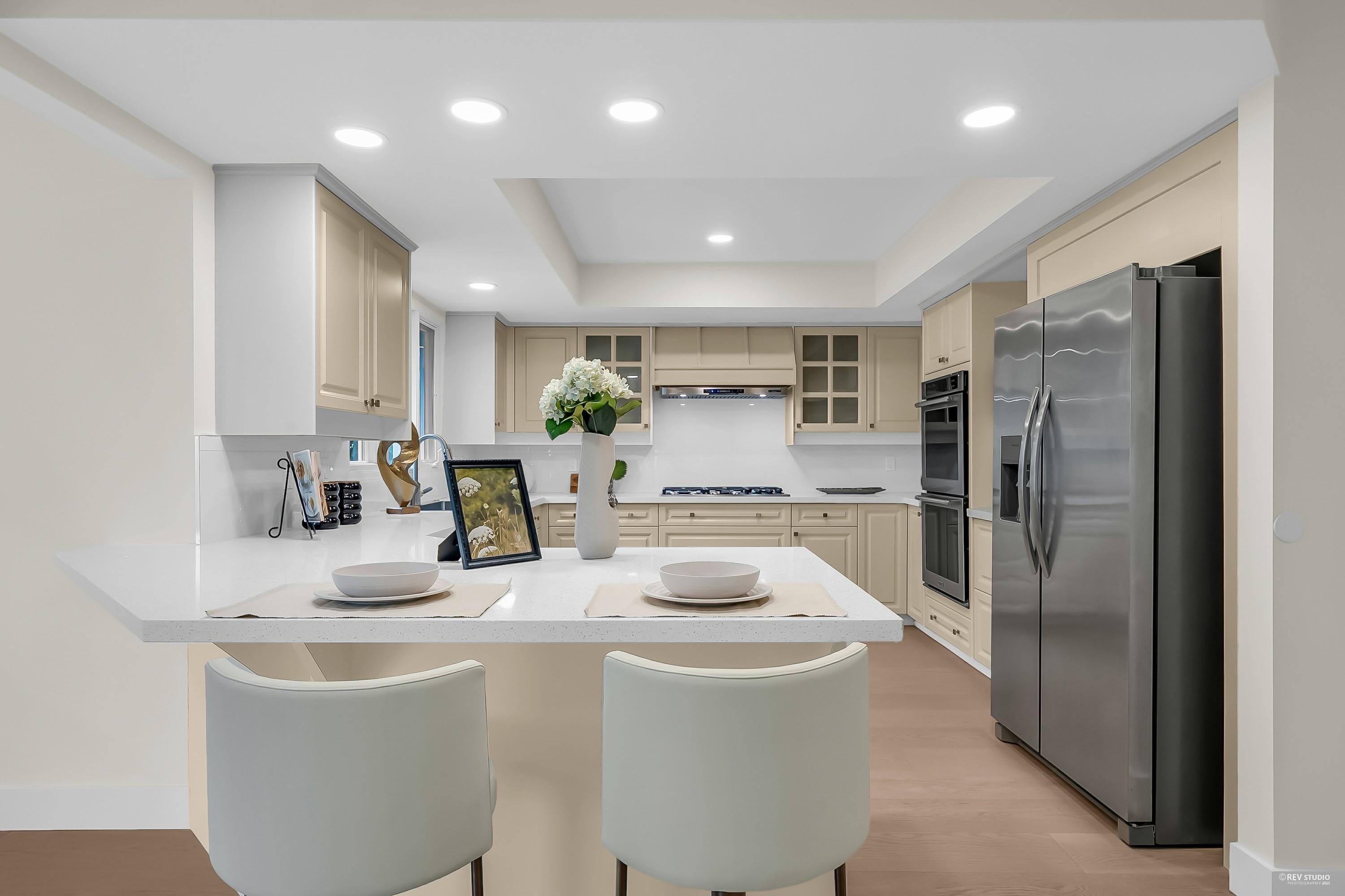 4030 Ripple Road, West Vancouver, BC V7V 3K9