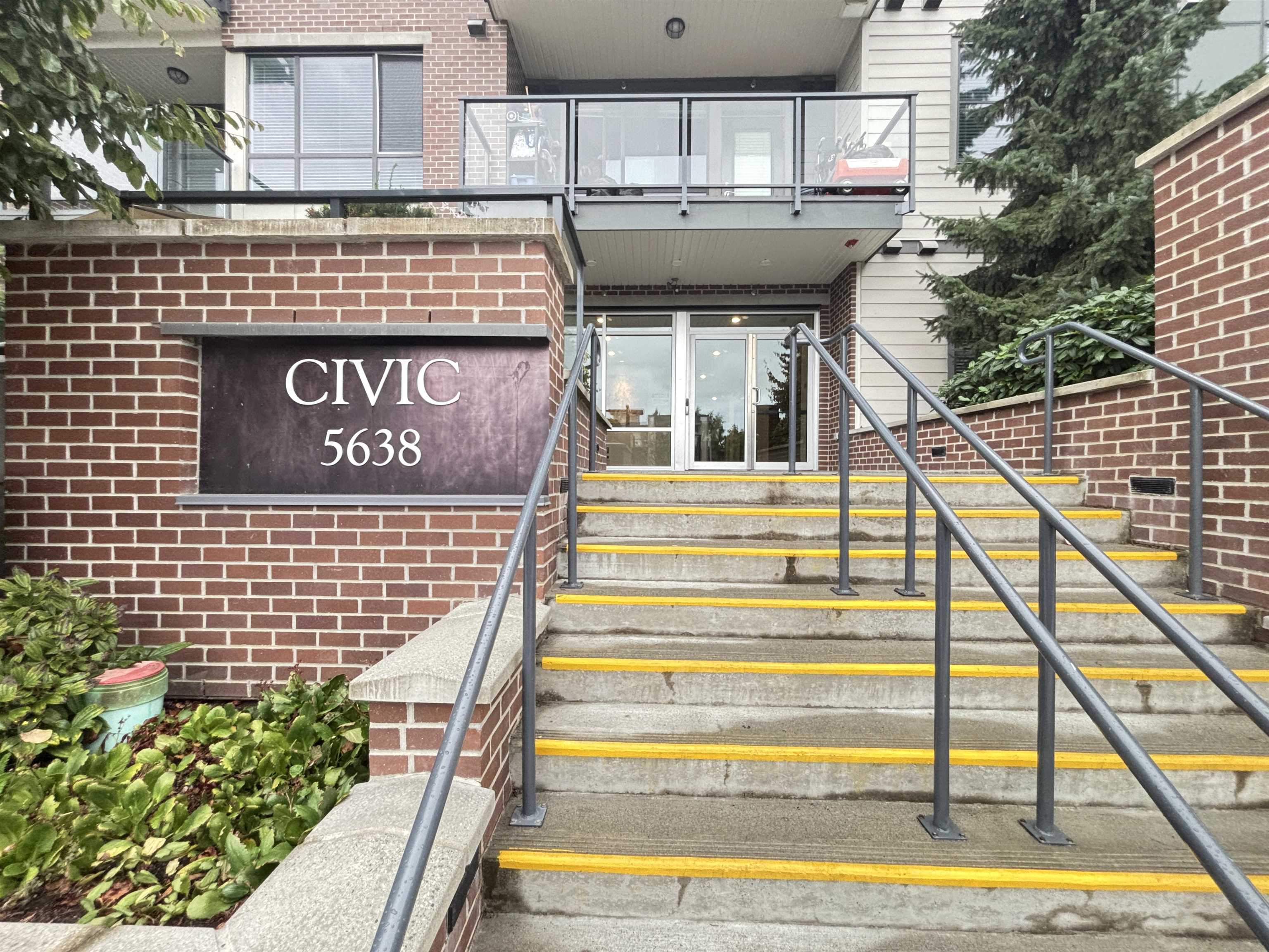 5638 201a Street #109, Langley, BC V3A 0L8