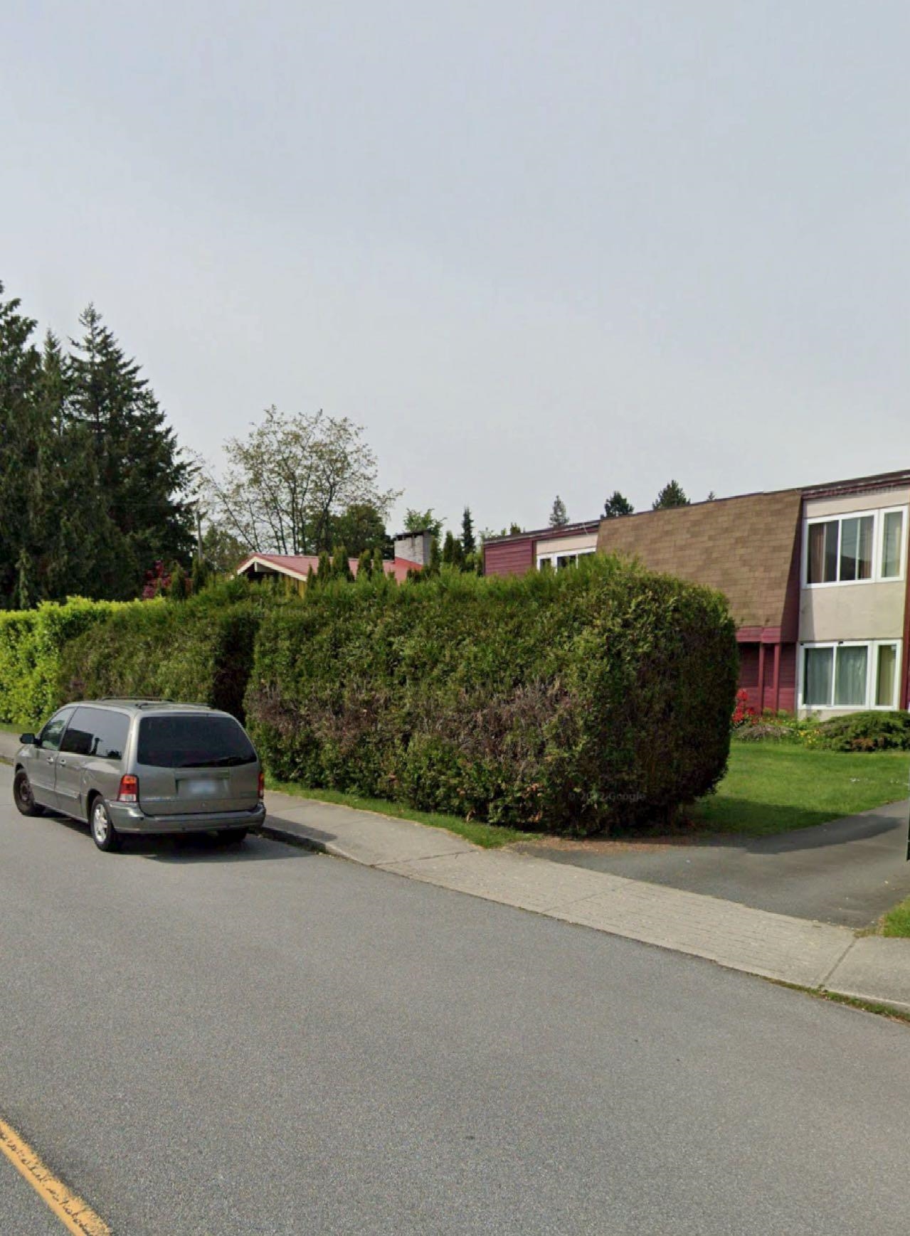 5333 Barker Avenue, Burnaby, BC V5H 2N6