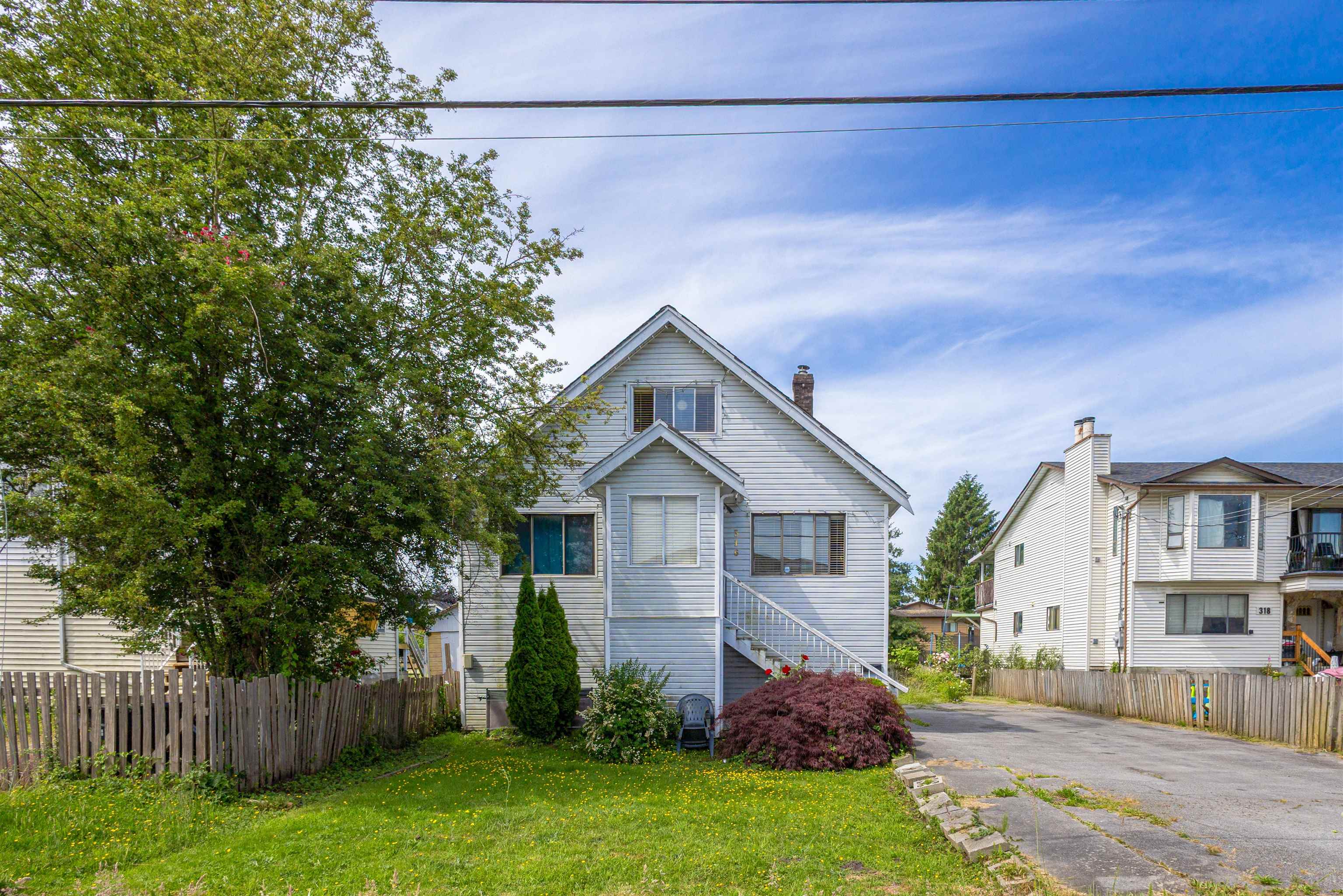 316 Pembina Street, New Westminster, BC V3M 5J6