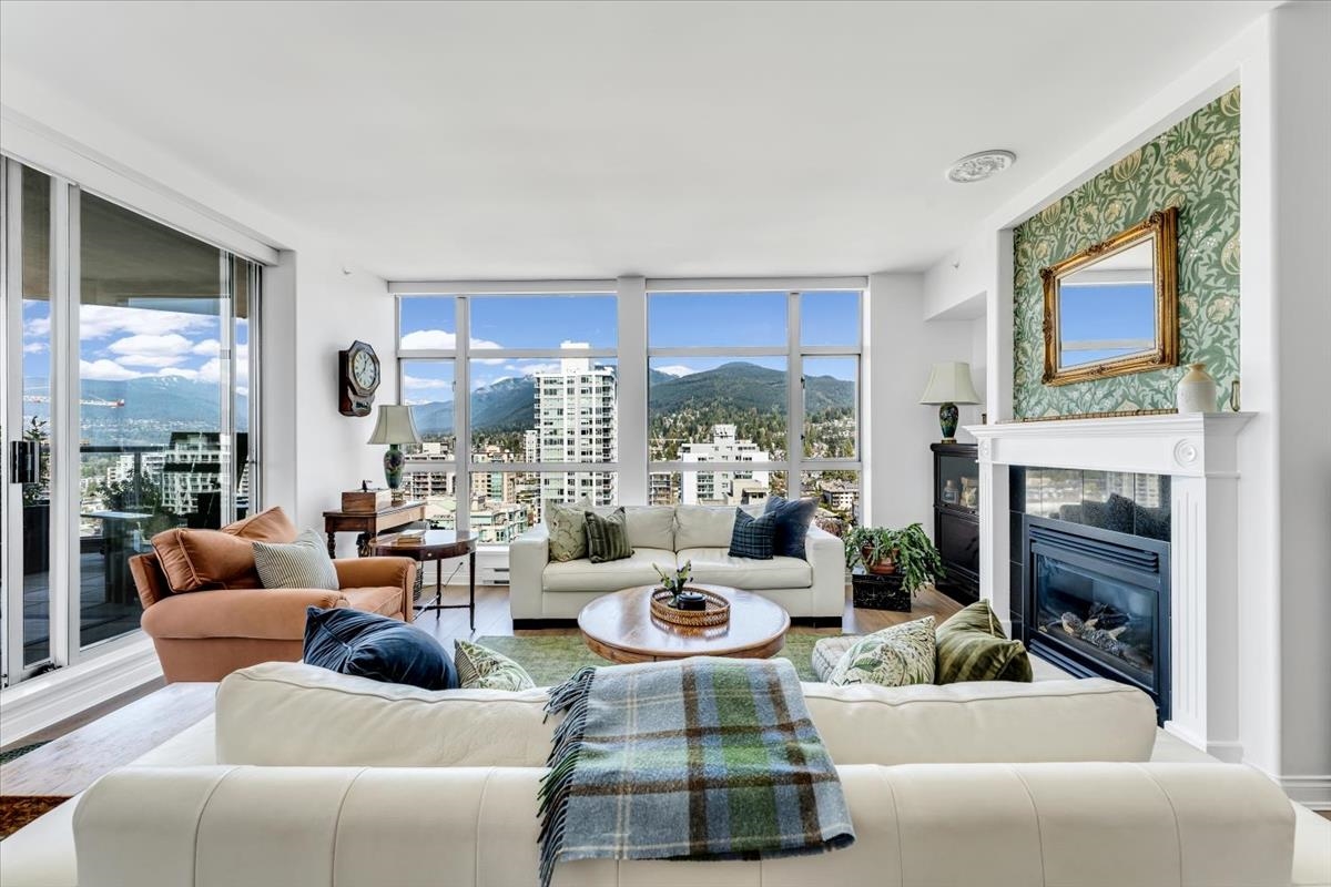 160 13th Street East #1601, North Vancouver, BC V7L 2L5