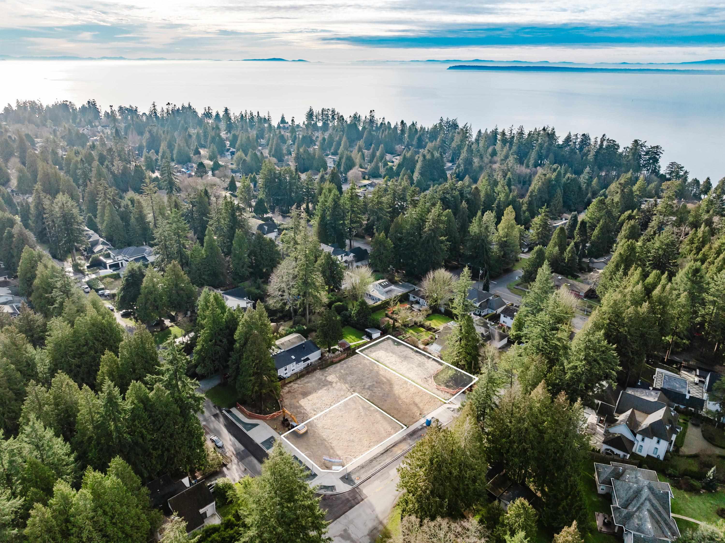 25 Avenue, Surrey, BC V4A 2K1