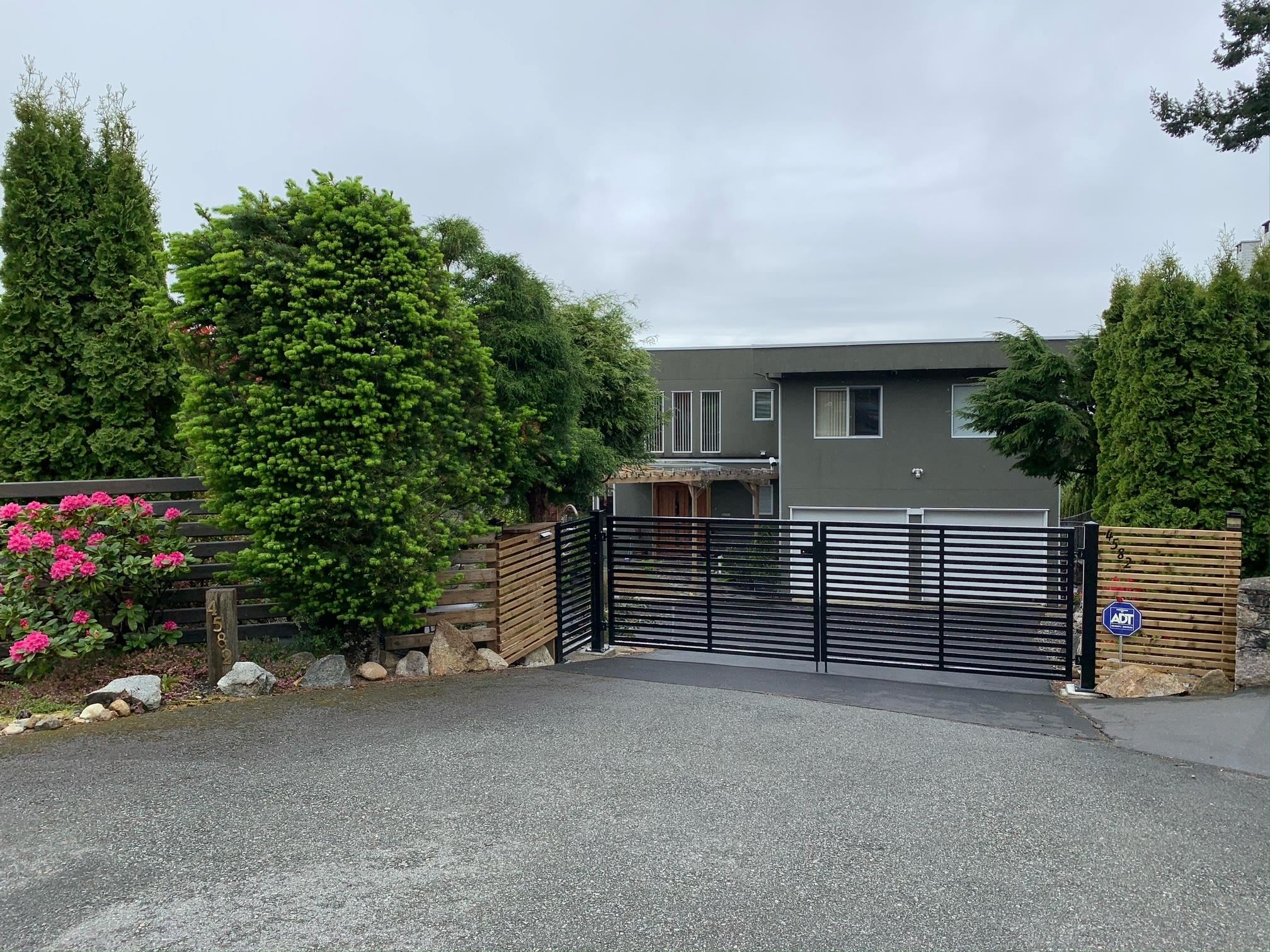 4582 Woodgreen Court, West Vancouver, BC V7S 2V7